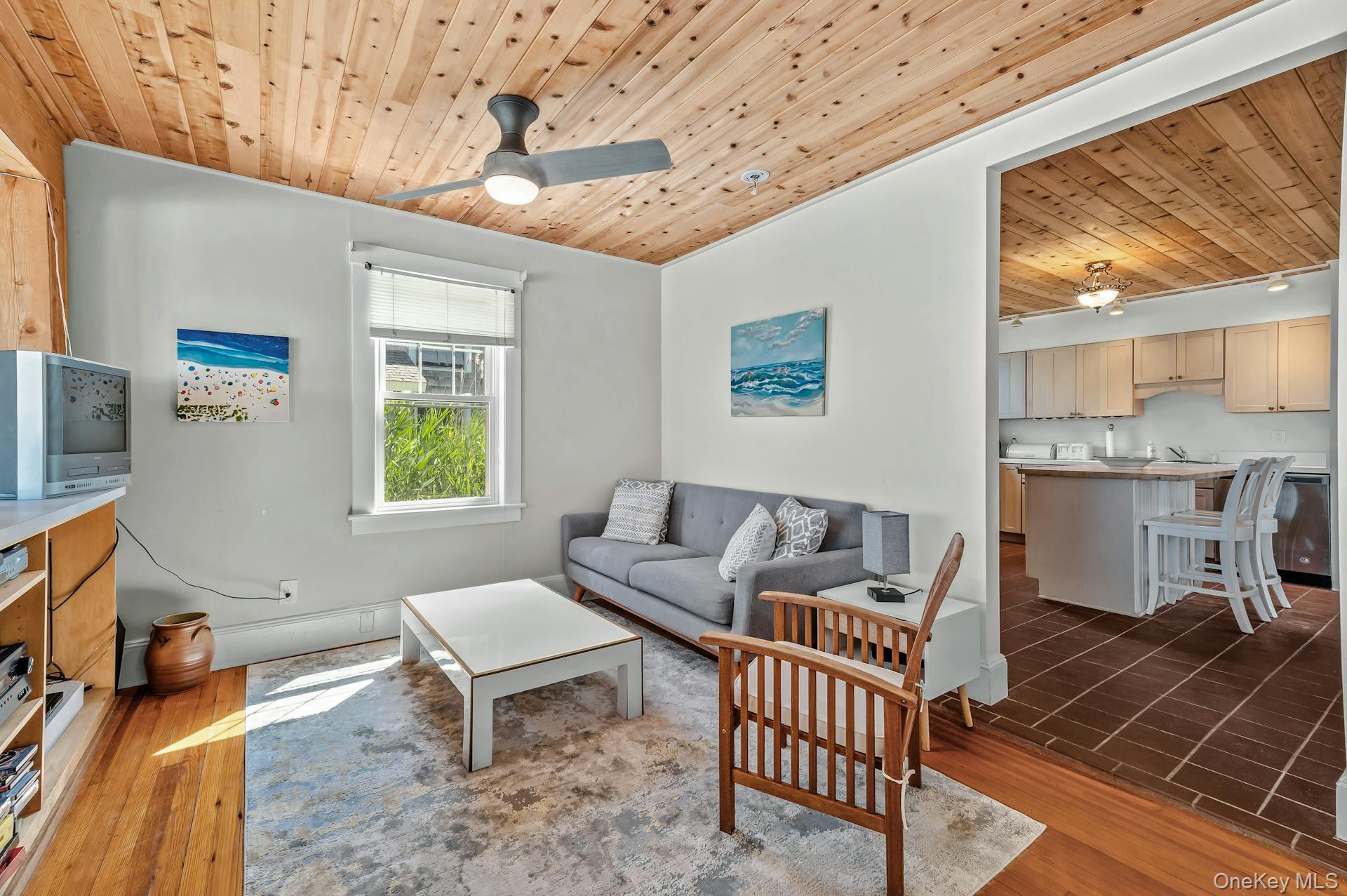 29 E Bayview Avenue Property Photo 22