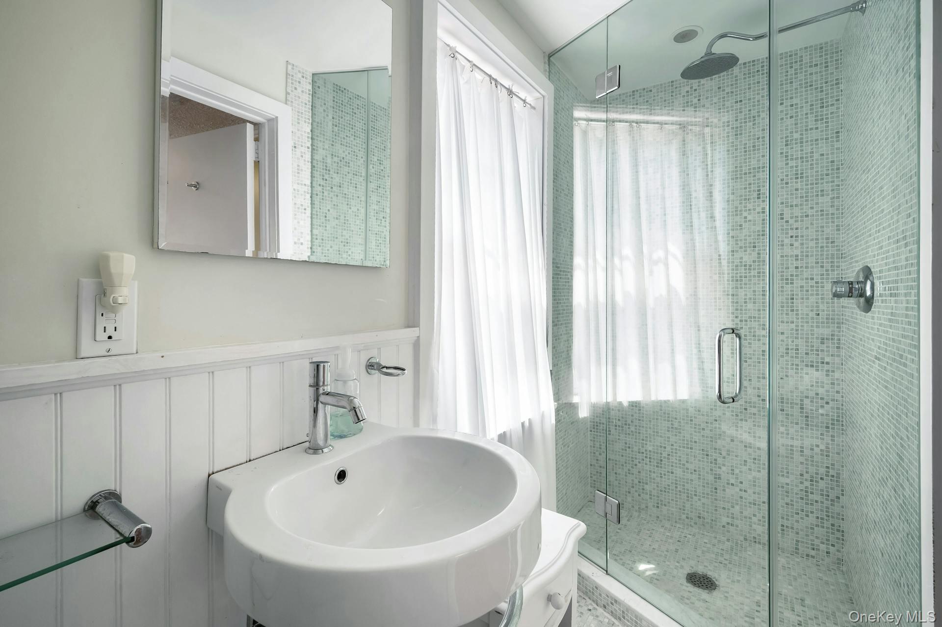 29 E Bayview Avenue Property Photo 44