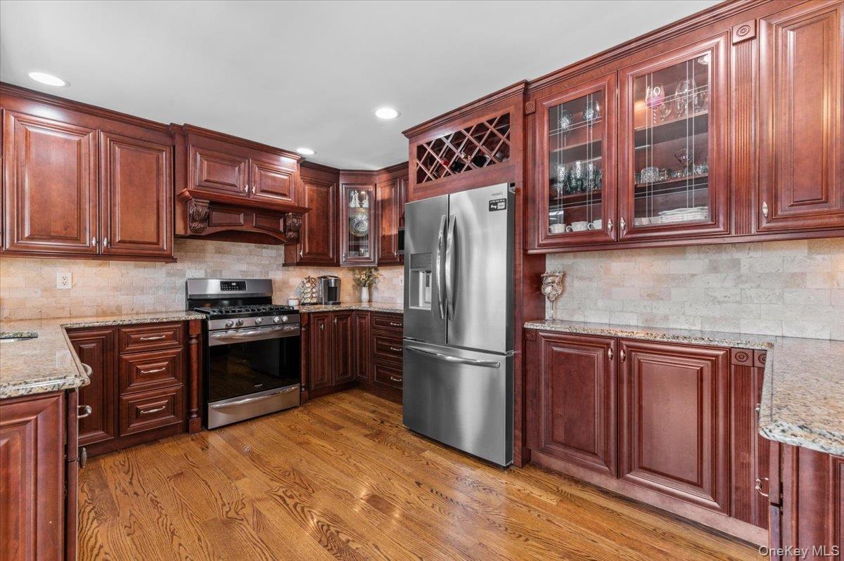 2968 Islip Court Property Photo 8