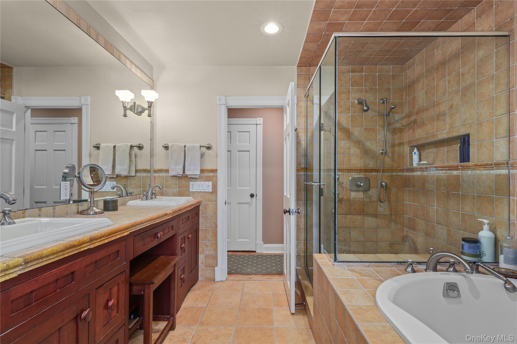 41 Lincoln Avenue Property Photo 19