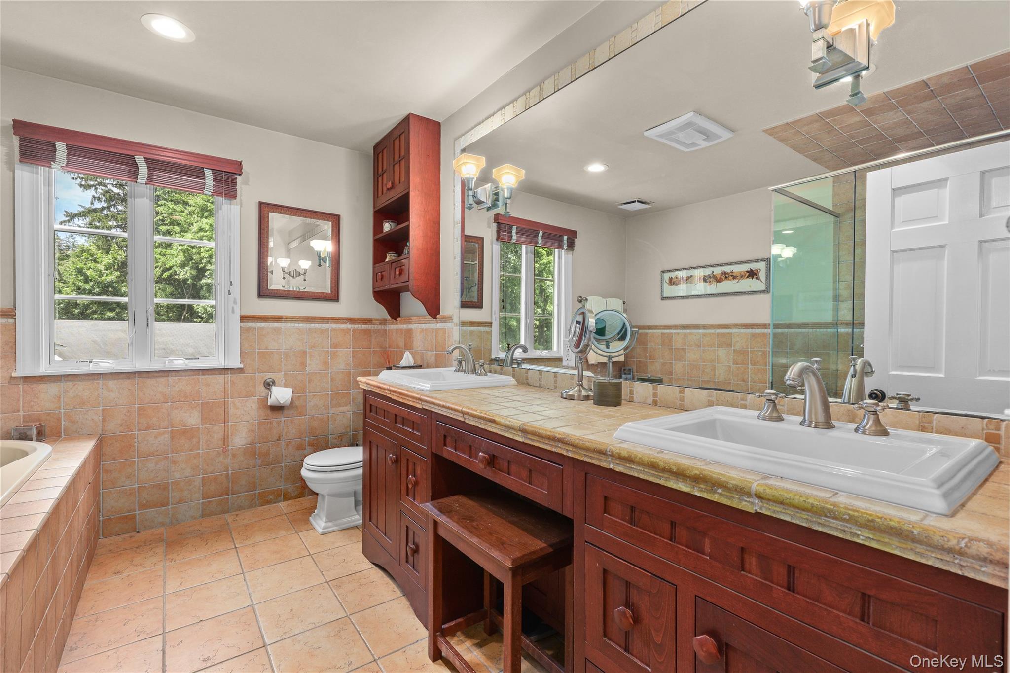 41 Lincoln Avenue Property Photo 21