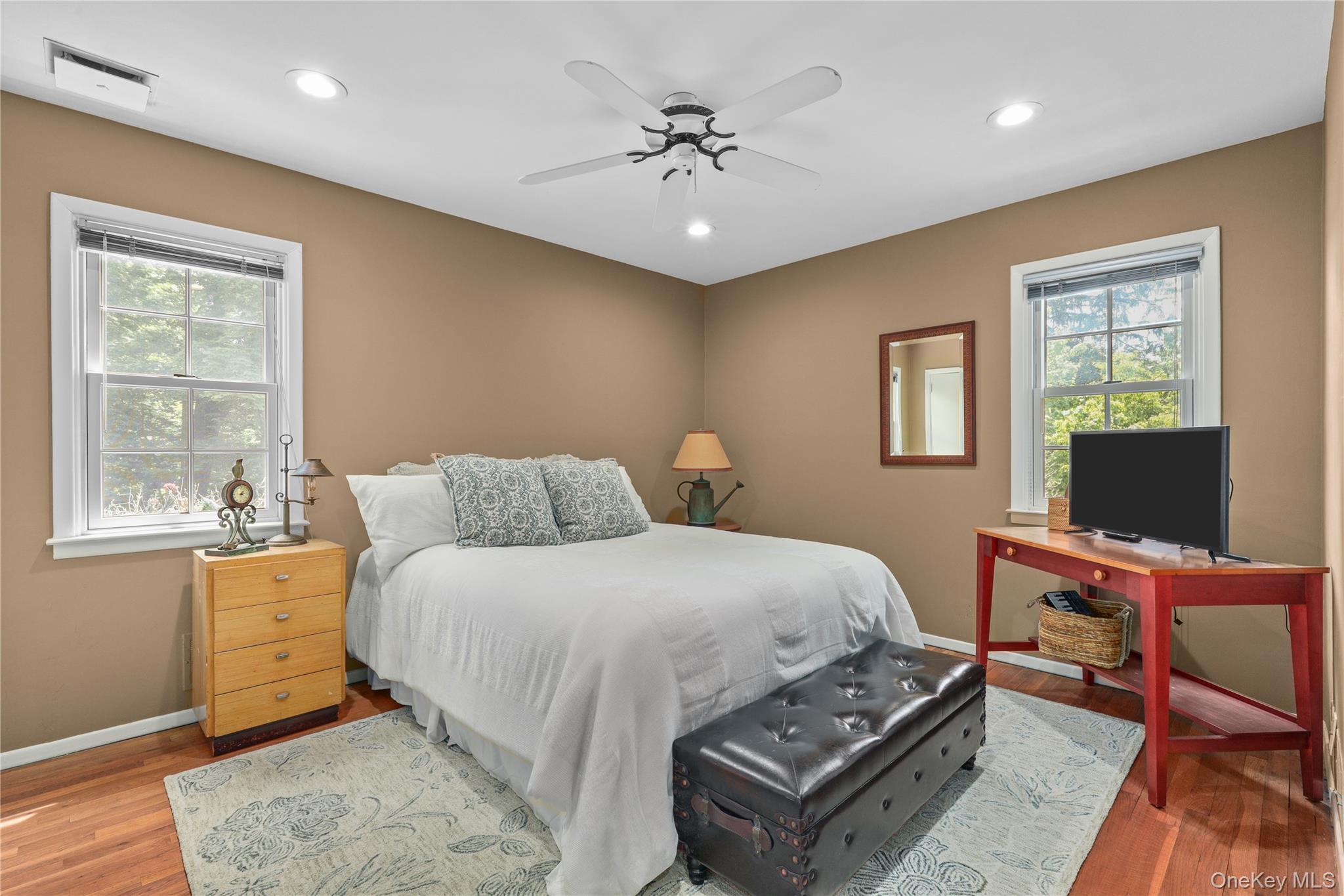 41 Lincoln Avenue Property Photo 25