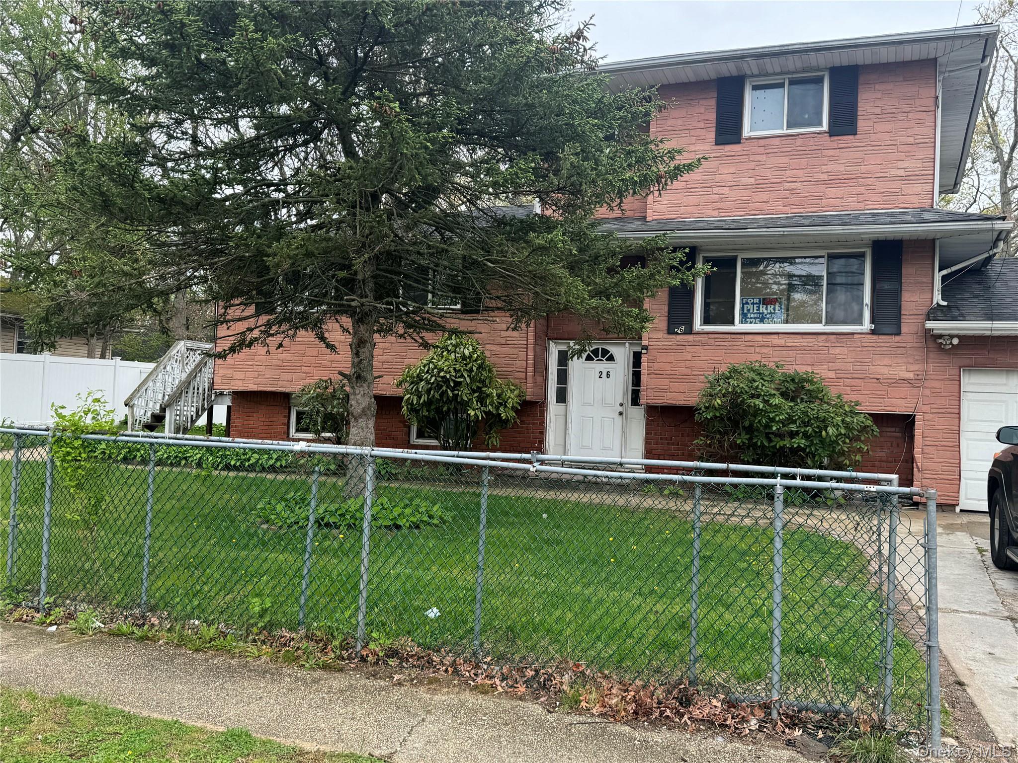 26 Jefferson Ave Avenue Property Photo 1