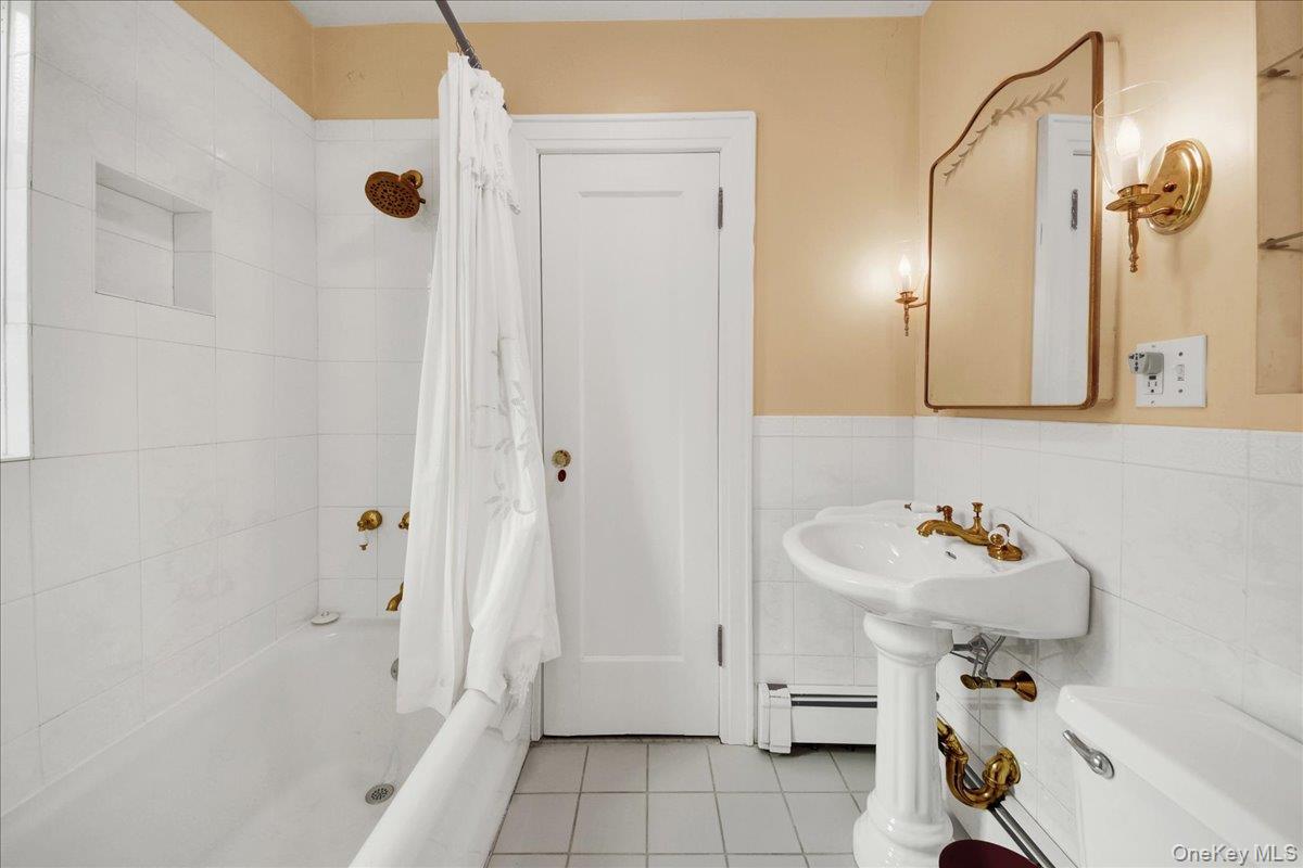 184 Commonwealth Avenue Property Photo 25
