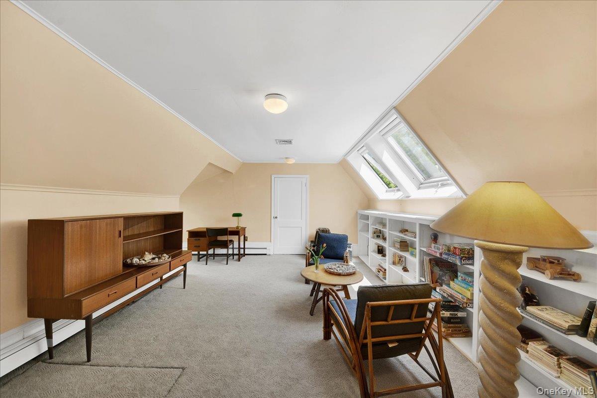 184 Commonwealth Avenue Property Photo 28
