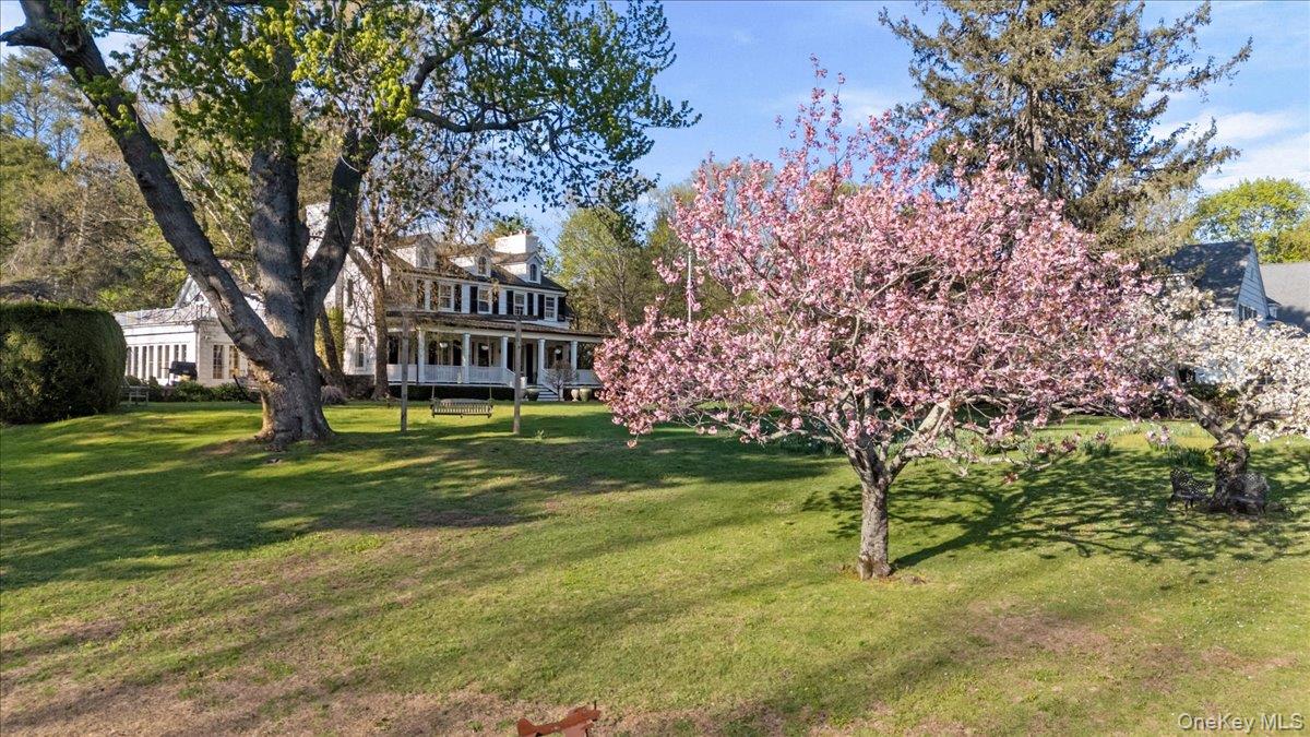 4 Roads End Property Photo 3