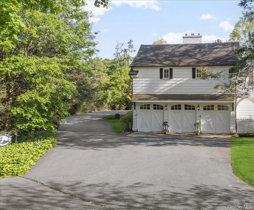 4 Roads End Property Photo 38