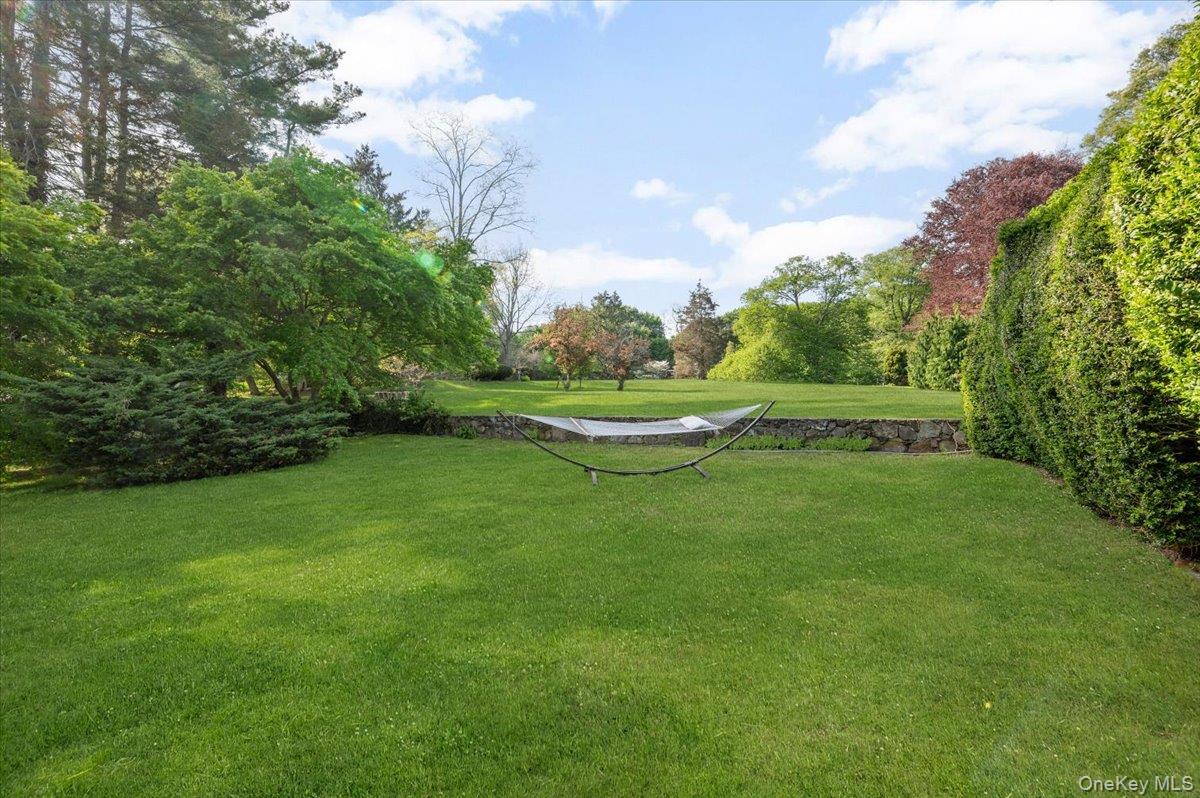 4 Roads End Property Photo 42