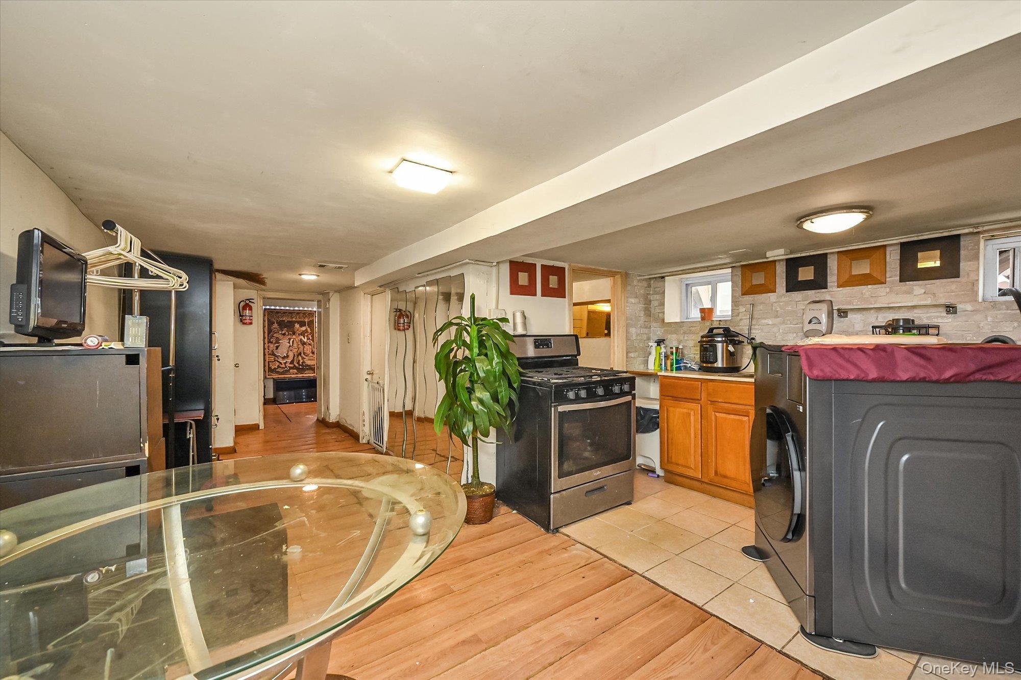 6033 80th Avenue Property Photo 14