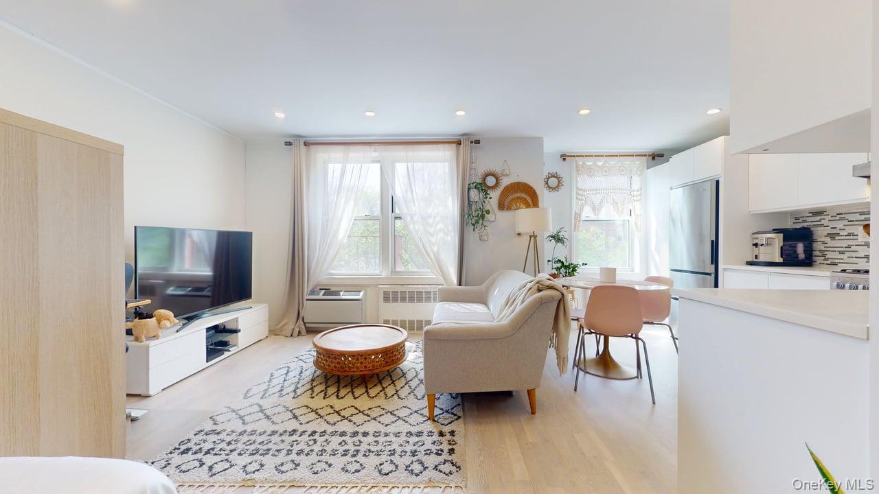 68-15 Selfridge Street 3d Property Photo 1