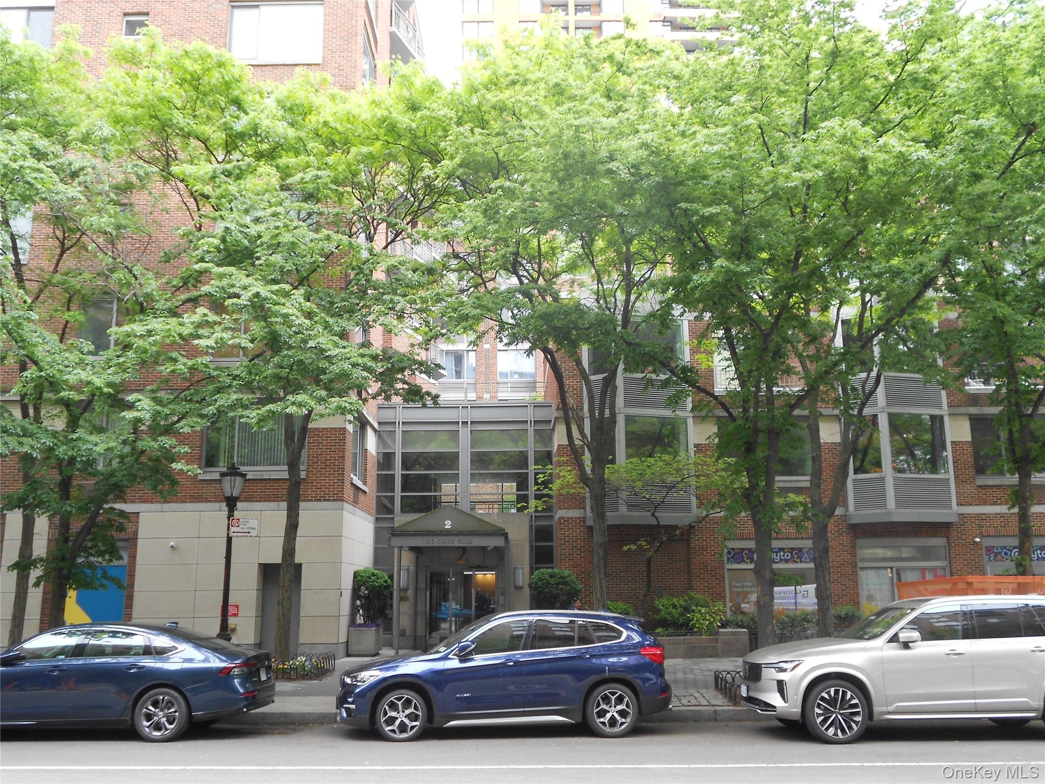 2 S End Avenue 9c Property Photo 1