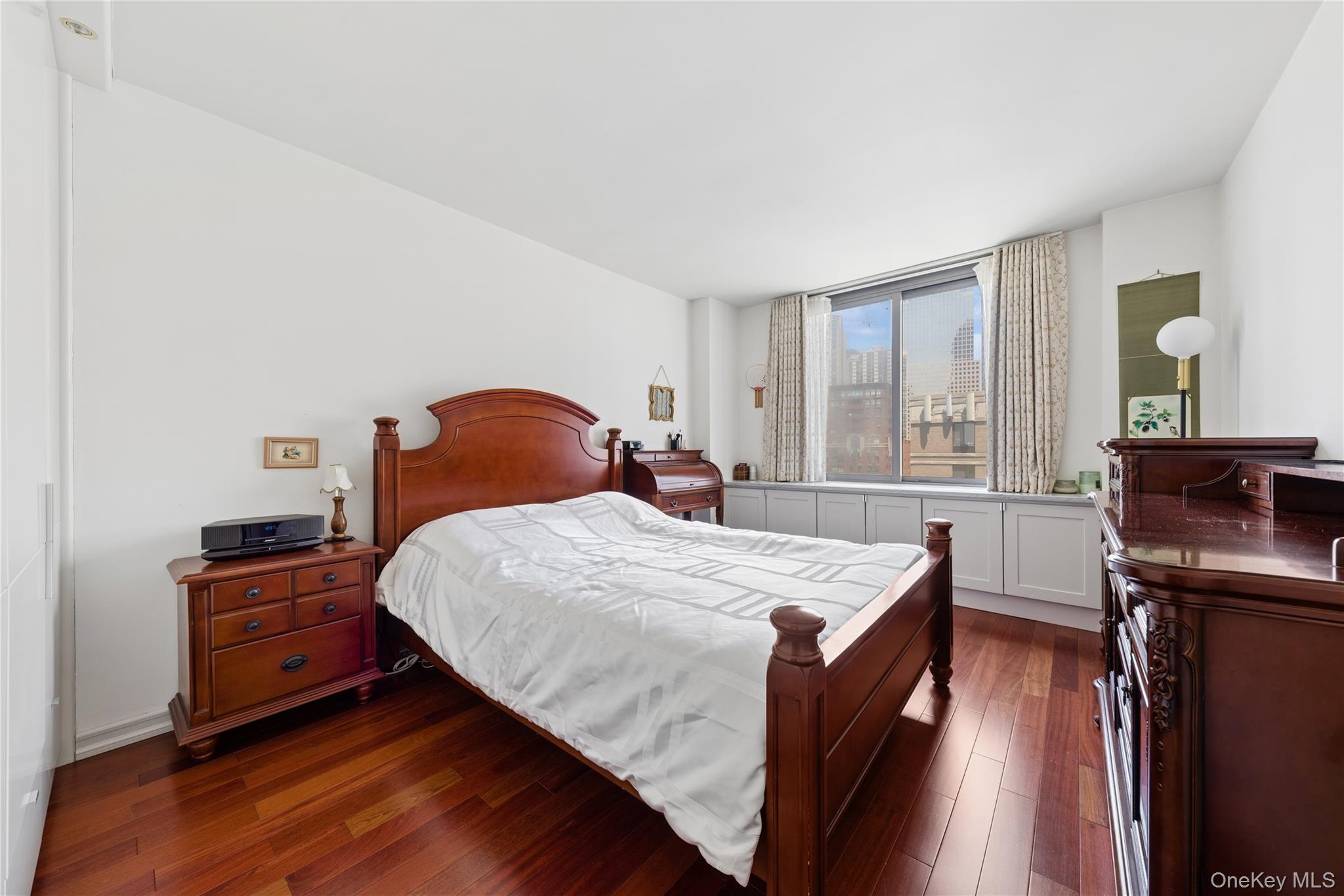 2 S End Avenue 9c Property Photo 8