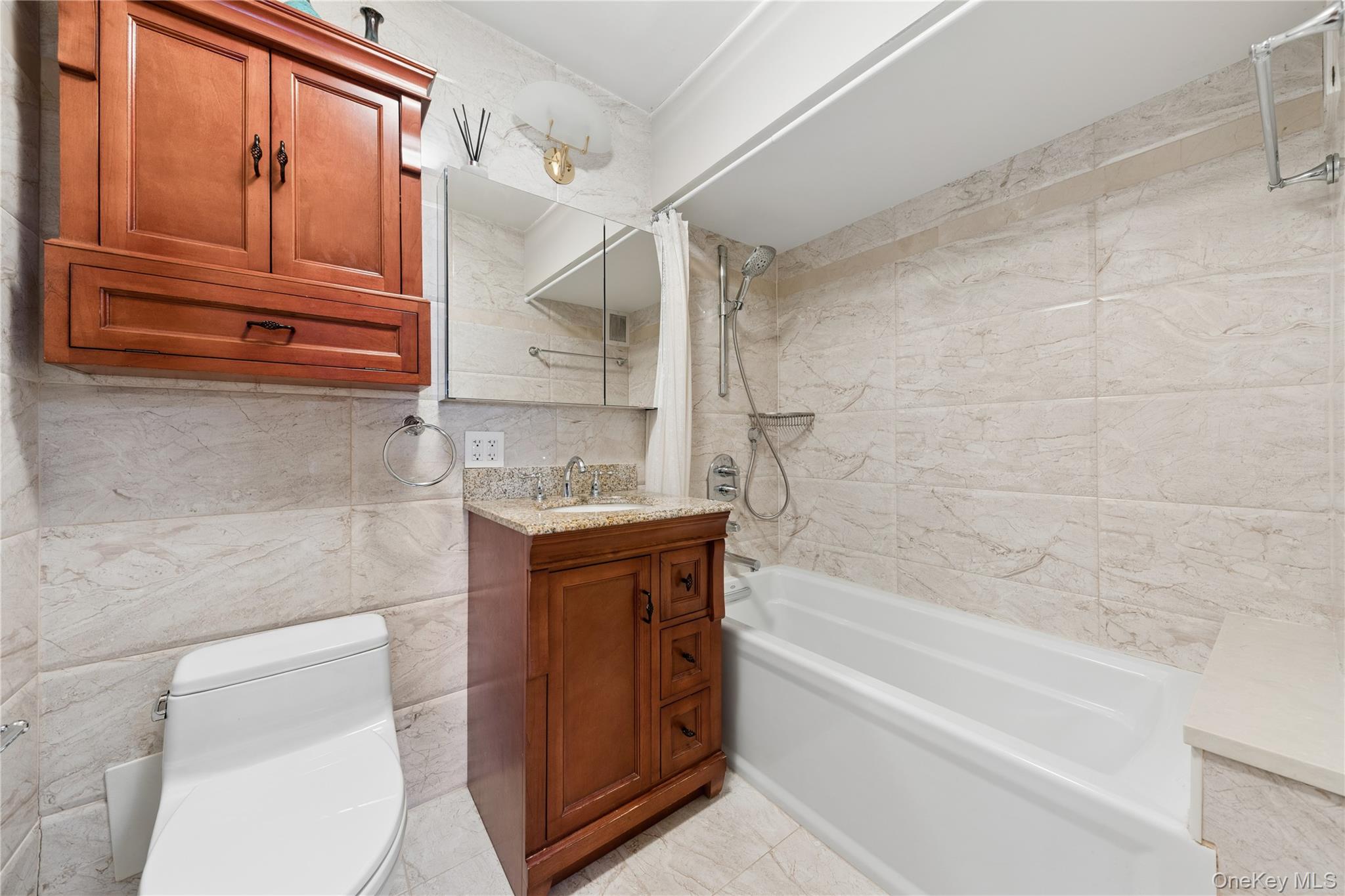 2 S End Avenue 9c Property Photo 9