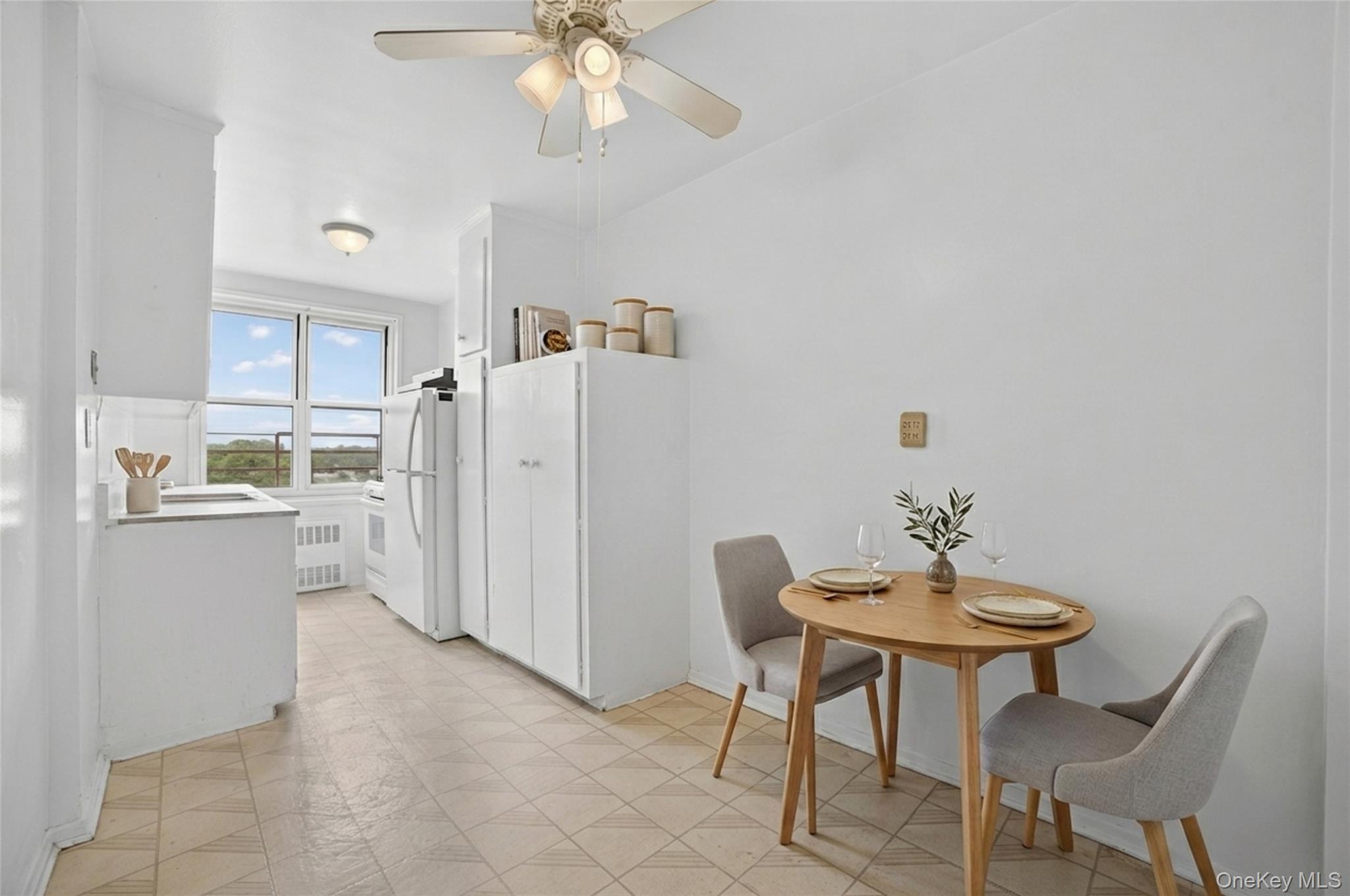 1304 Midland Avenue C78 Property Photo 16