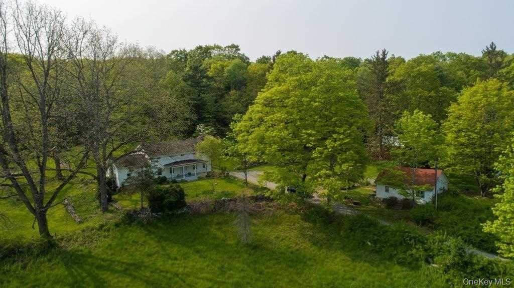 303 Hicks Hill Road Property Photo 3