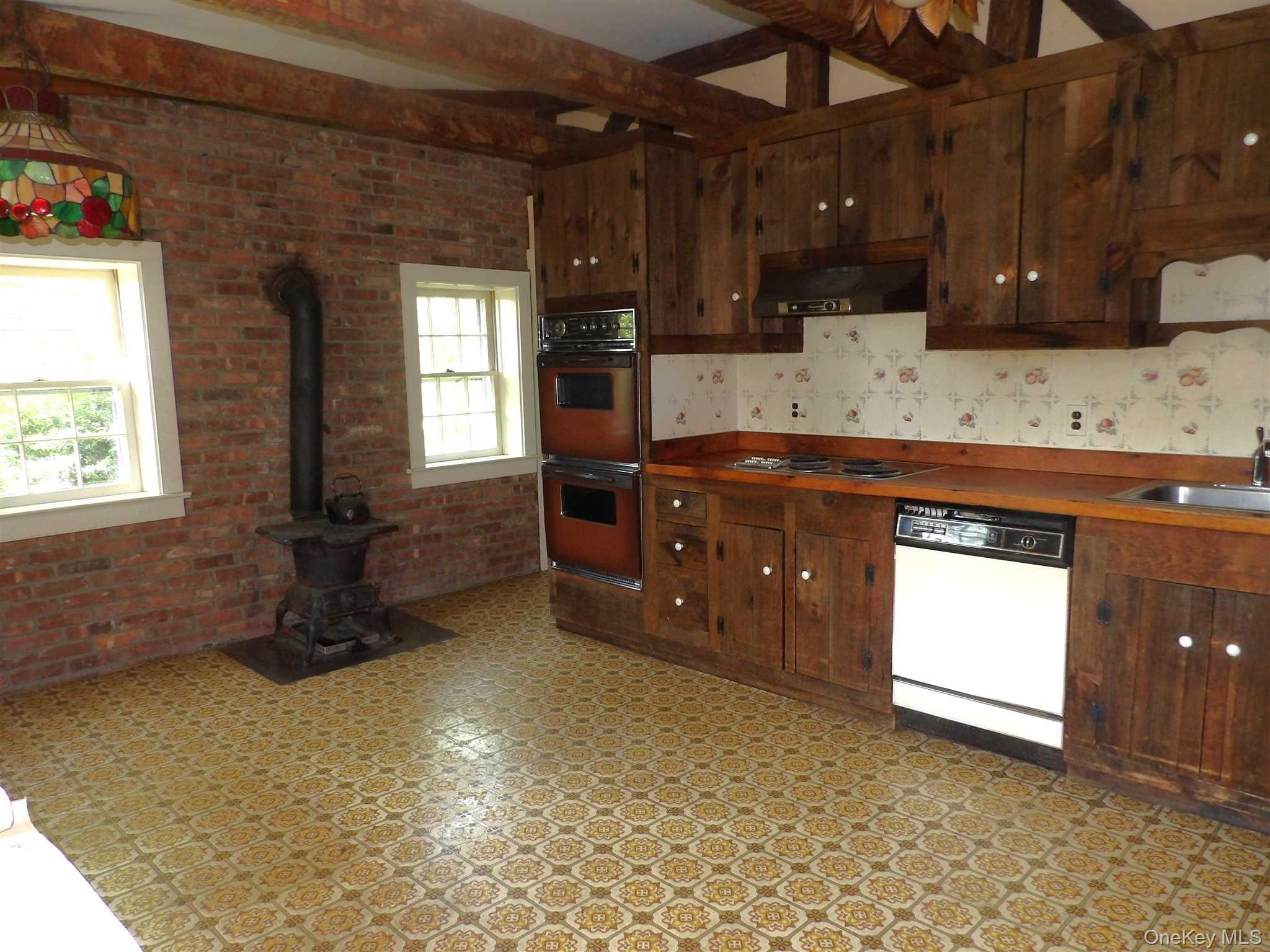 303 Hicks Hill Road Property Photo 18