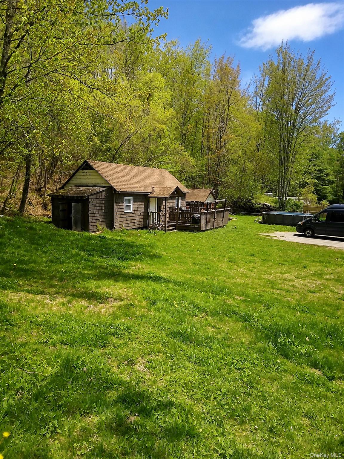 5039 Main Street Property Photo 2