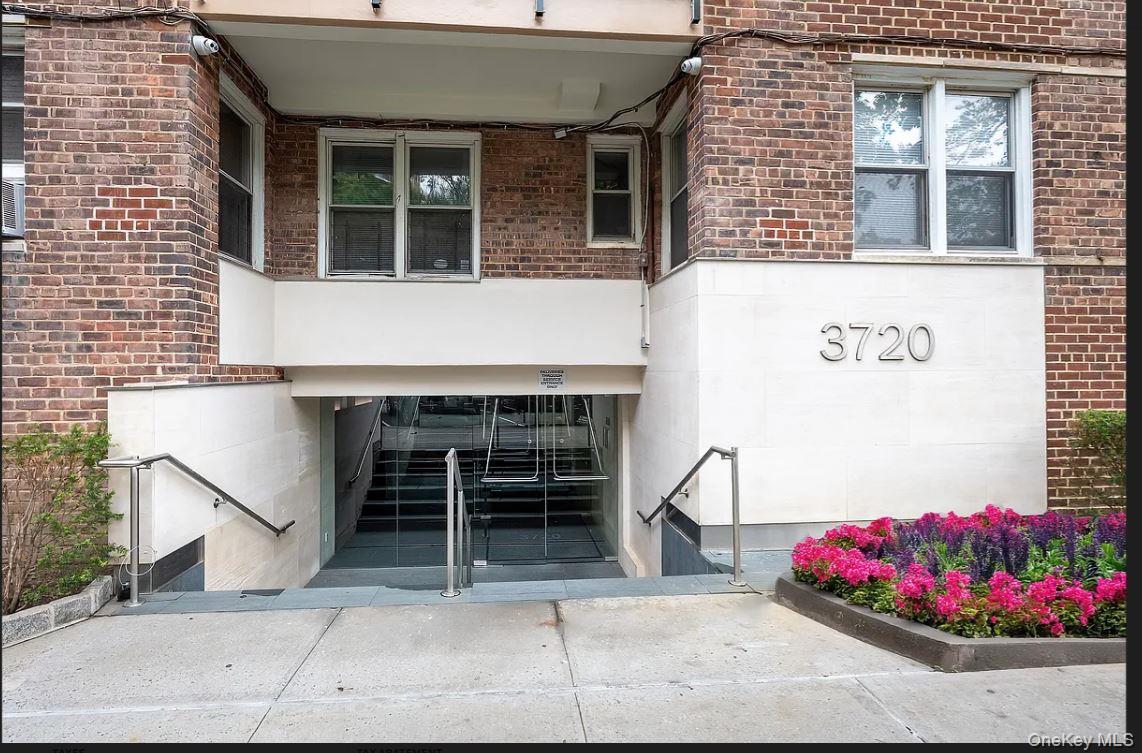 3720 Independence Avenue 3d Property Photo 14