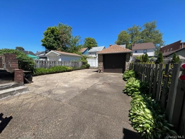 34-29 208 Street Property Photo 12