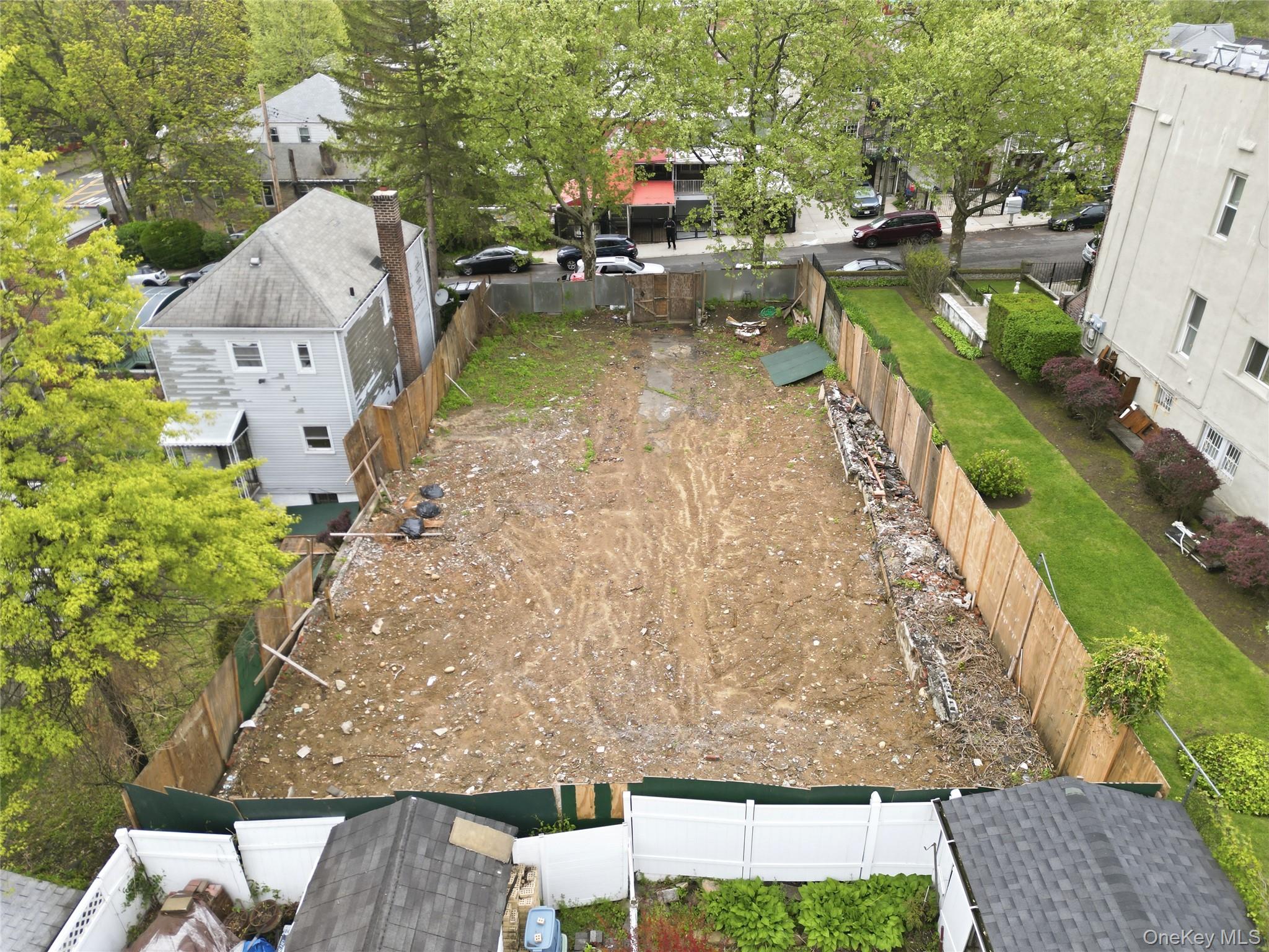 2945 Tenbroeck Avenue Property Photo 1