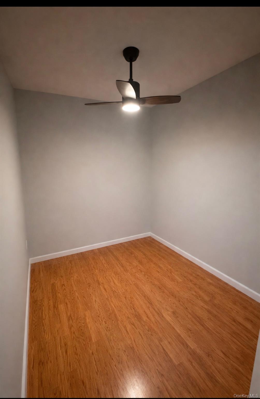 4295 Webster Avenue 4a Property Photo 5
