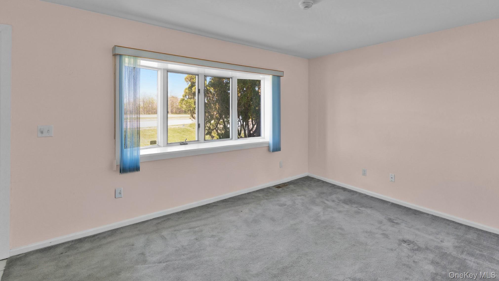 55 William Floyd Parkway Property Photo 8