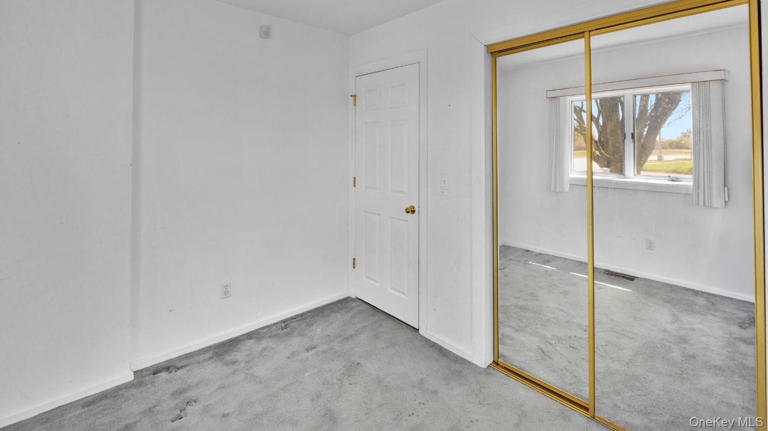55 William Floyd Parkway Property Photo 24