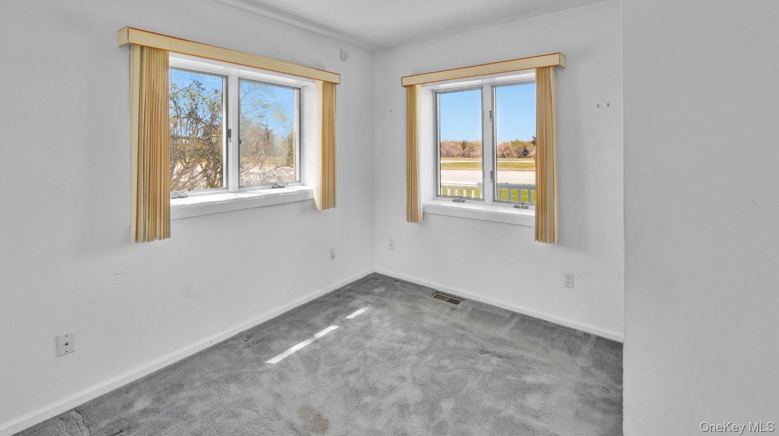 55 William Floyd Parkway Property Photo 26