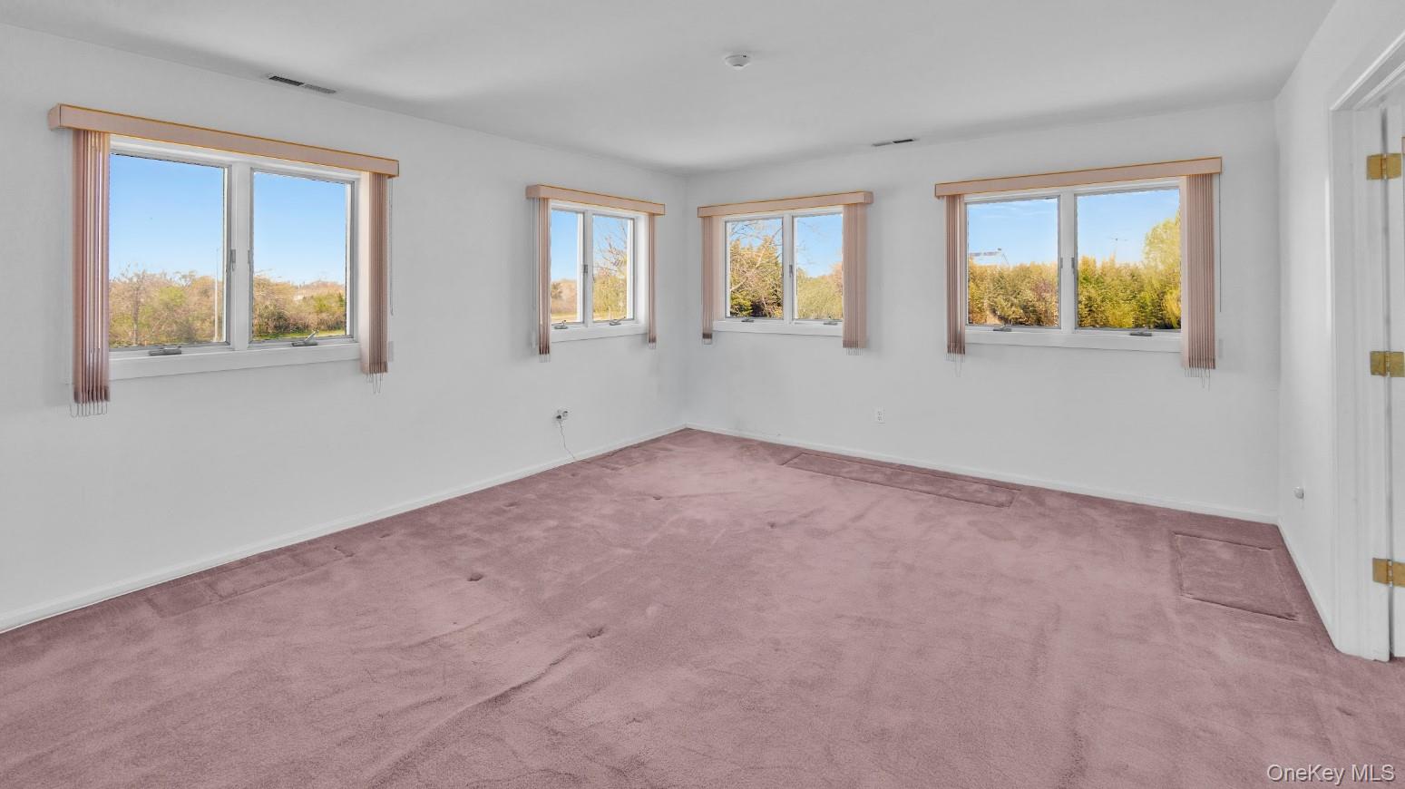 55 William Floyd Parkway Property Photo 30