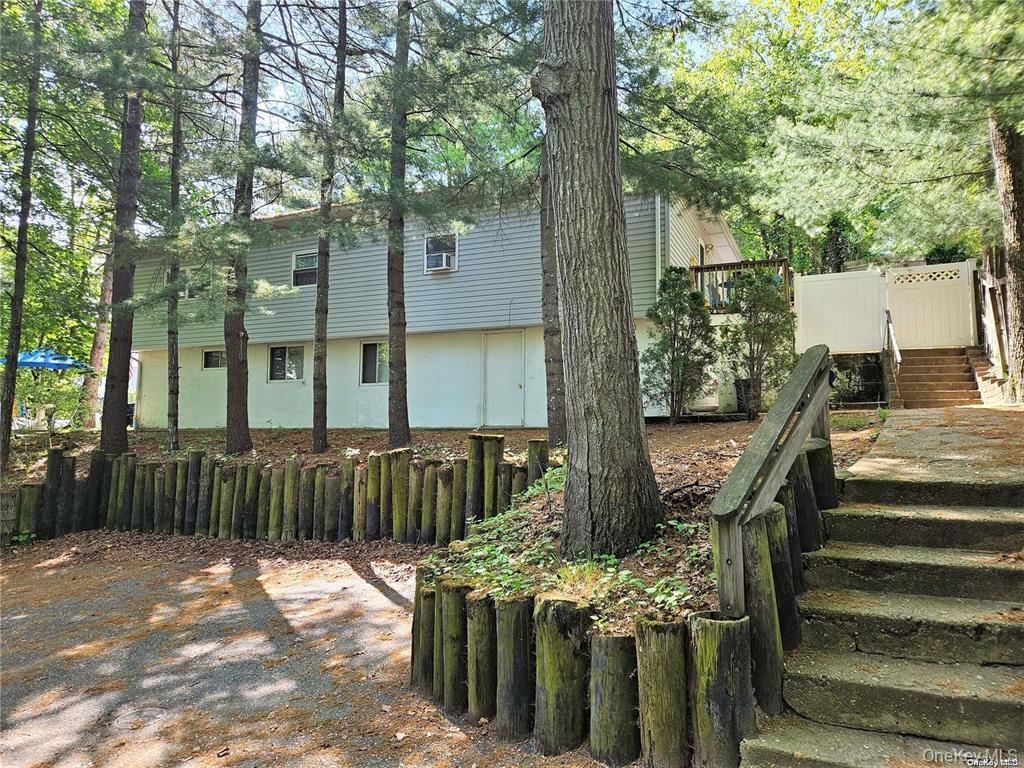 57 Aloma Road Property Photo 1
