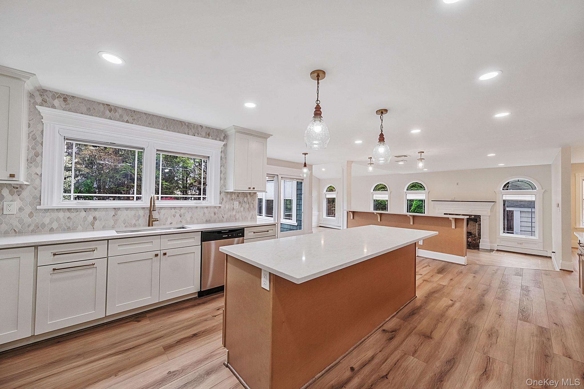 6 Robert Court Property Photo 18