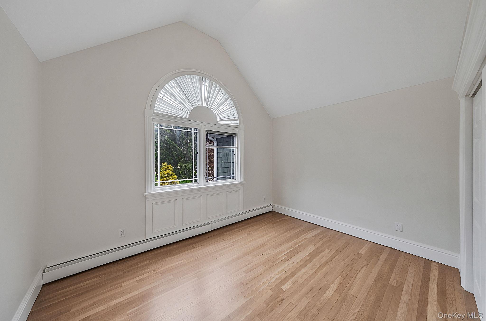6 Robert Court Property Photo 26