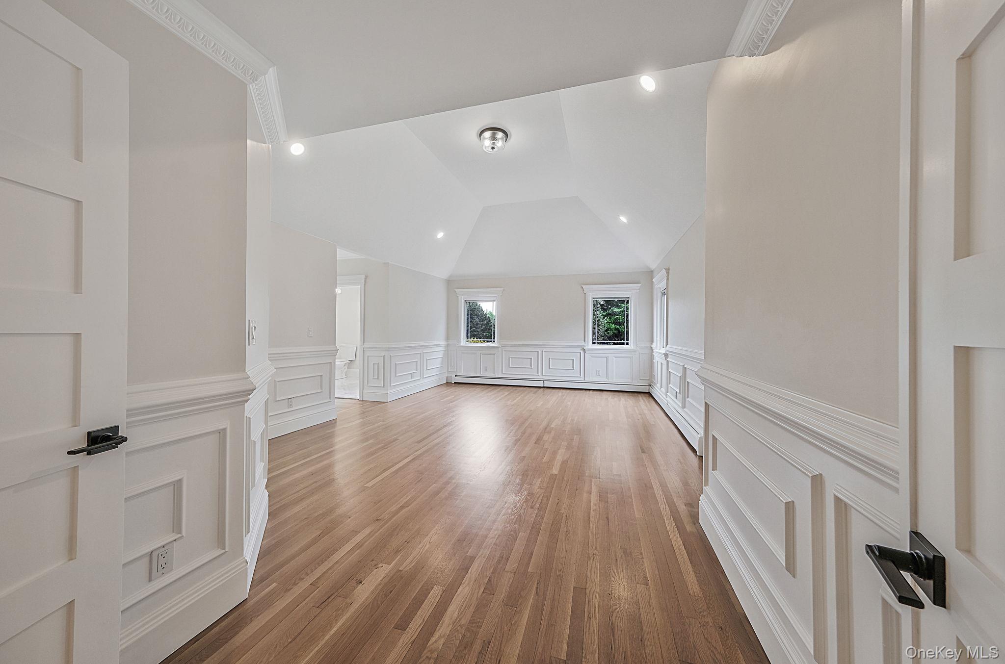 6 Robert Court Property Photo 27