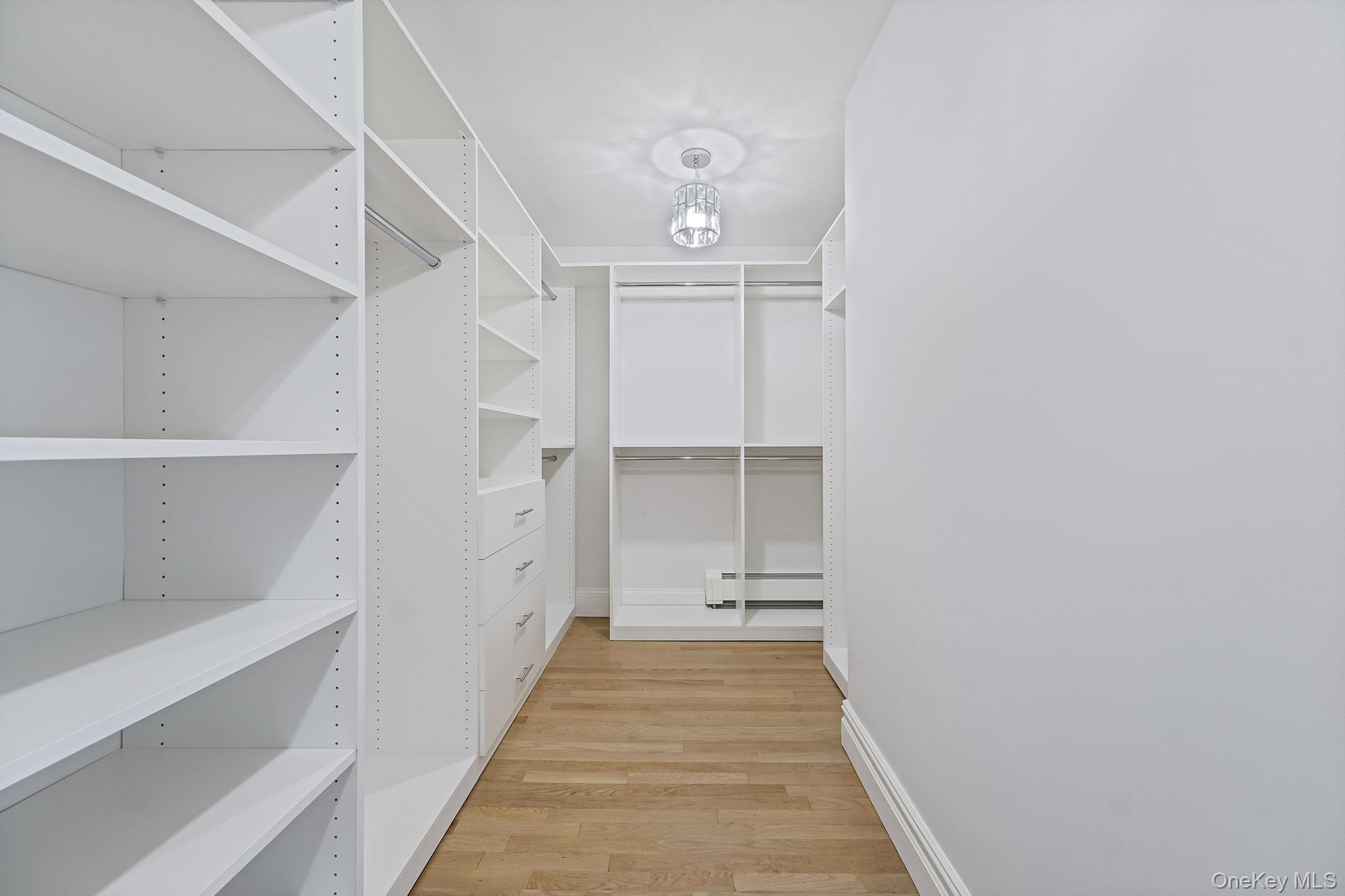 6 Robert Court Property Photo 32