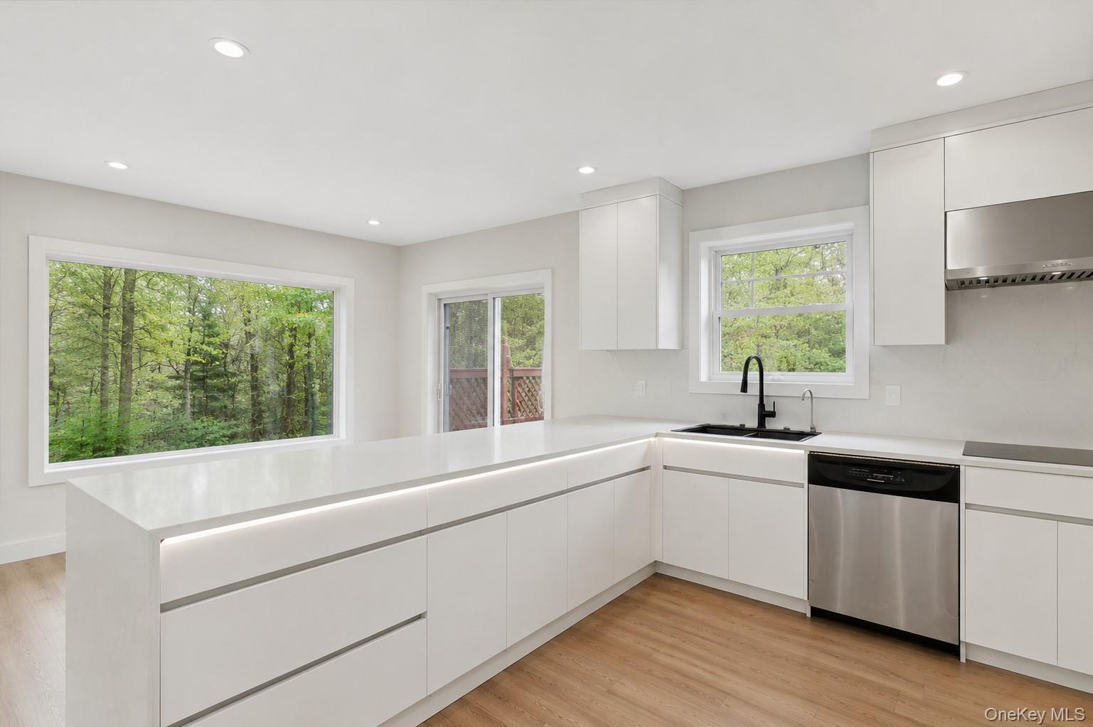64 Giant Oak Road Property Photo 3