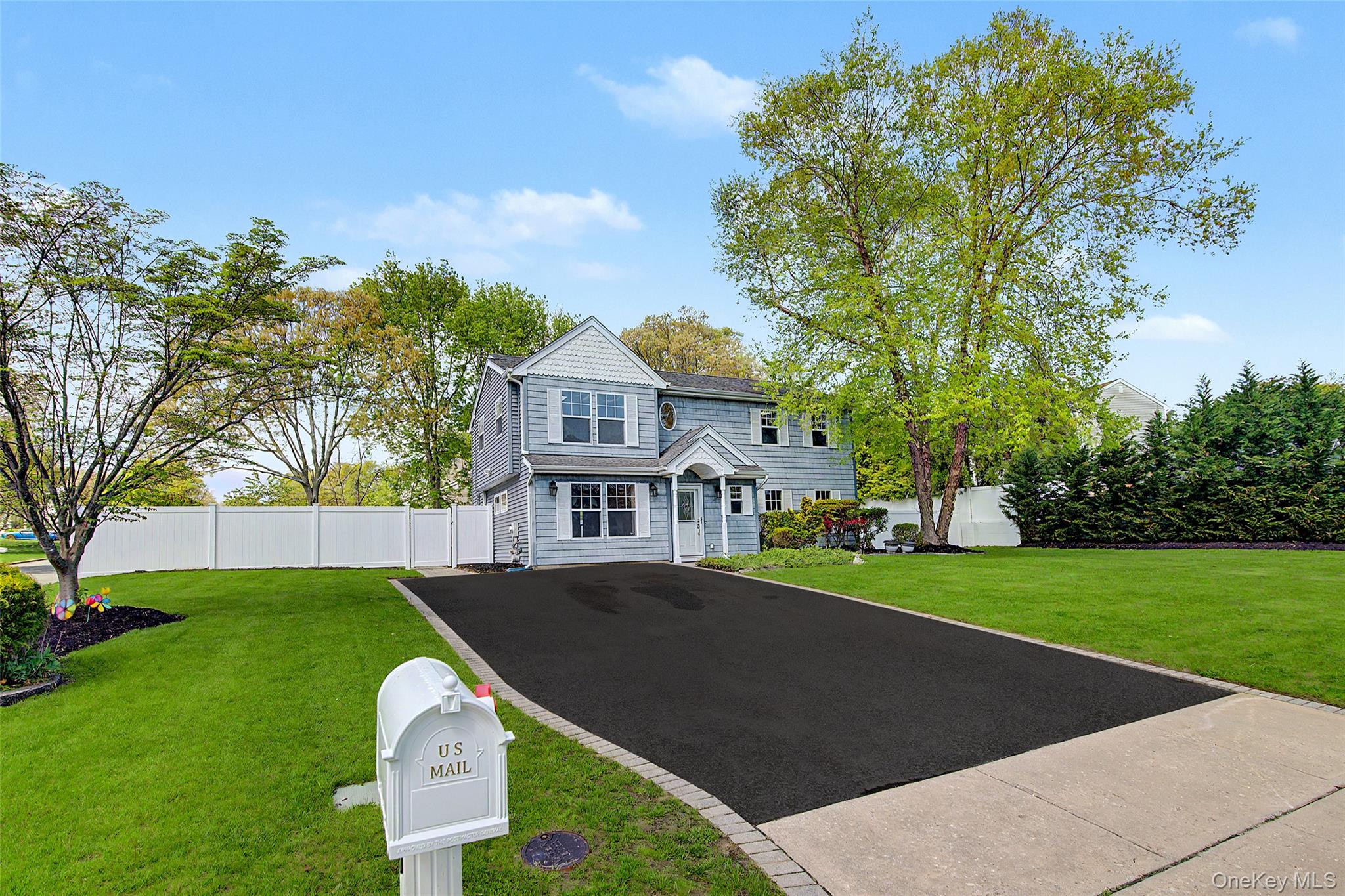 6 Lyons Lane Property Photo 2