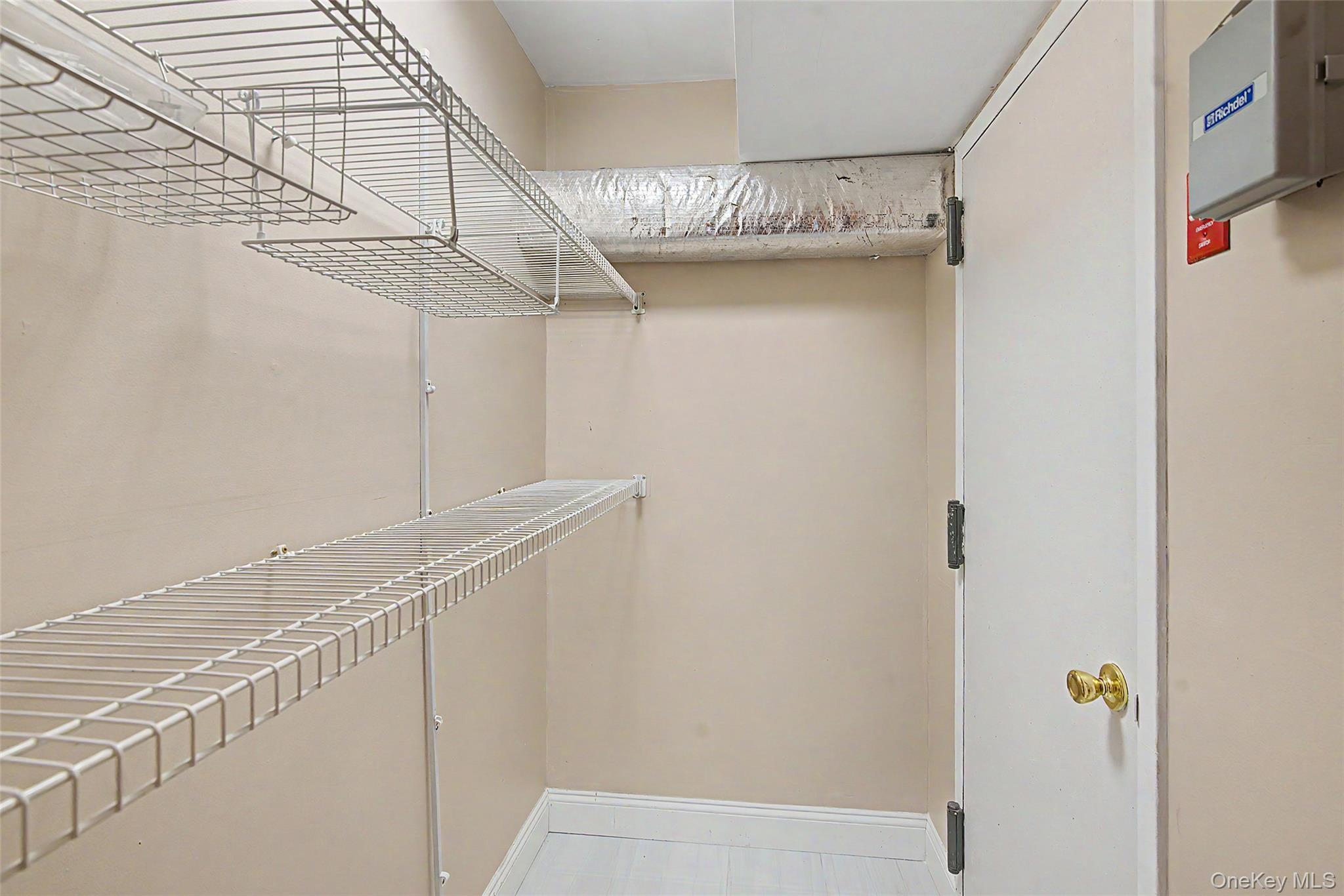6 Lyons Lane Property Photo 29