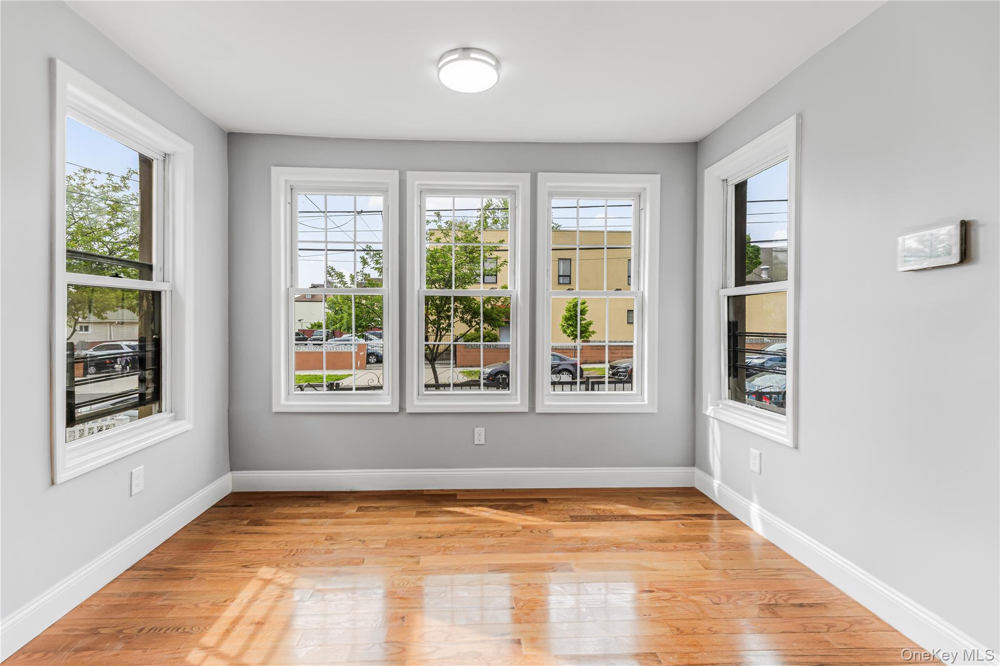 2215 Homer Avenue Property Photo 4