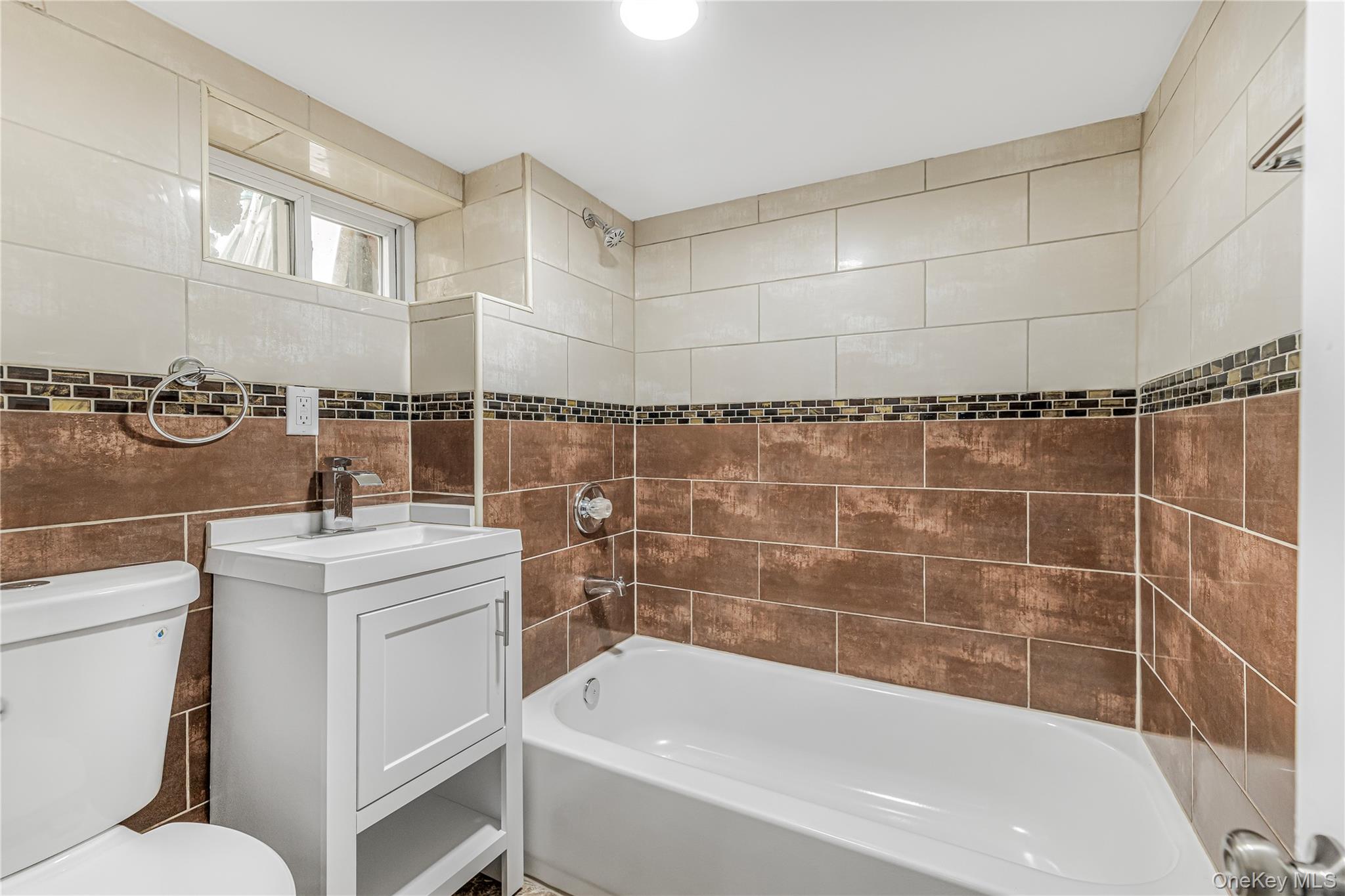 2215 Homer Avenue Property Photo 15