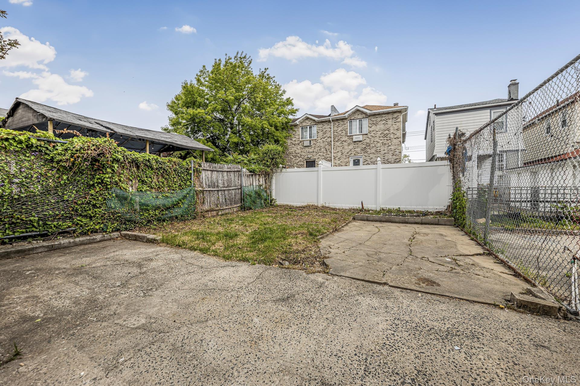 2215 Homer Avenue Property Photo 17