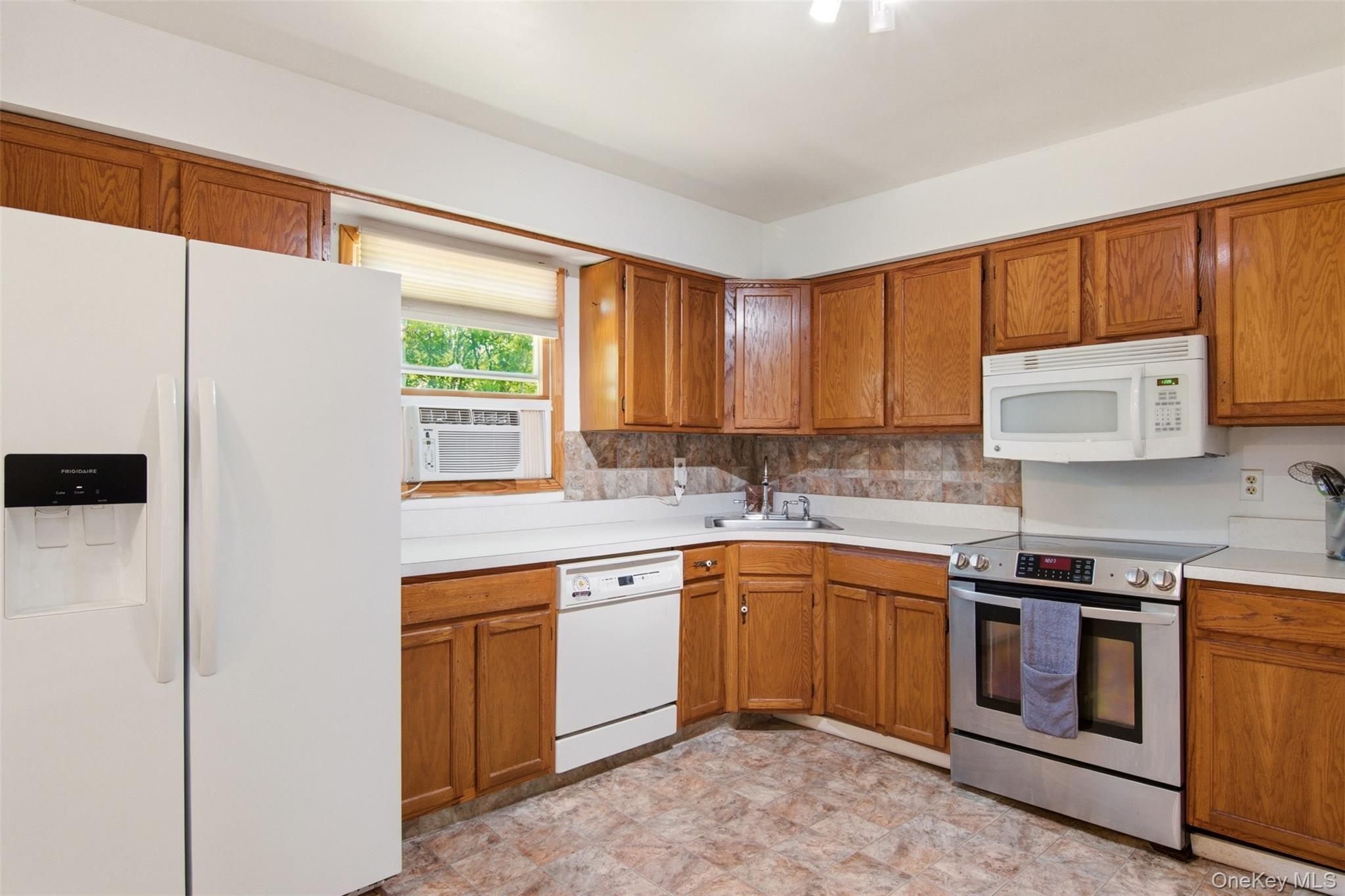 159 Canal Road Property Photo 11
