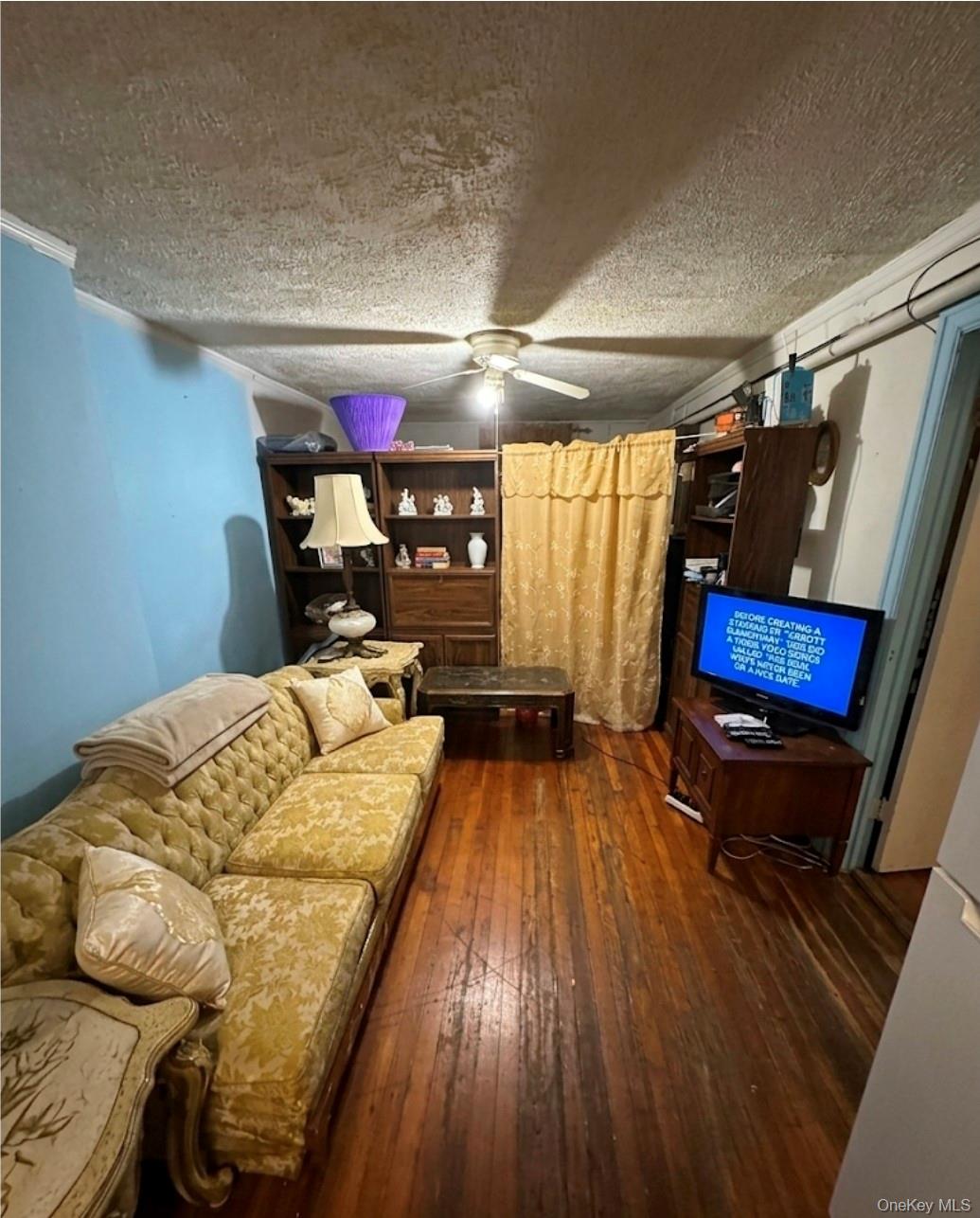 676 E 93rd Street Property Photo 6