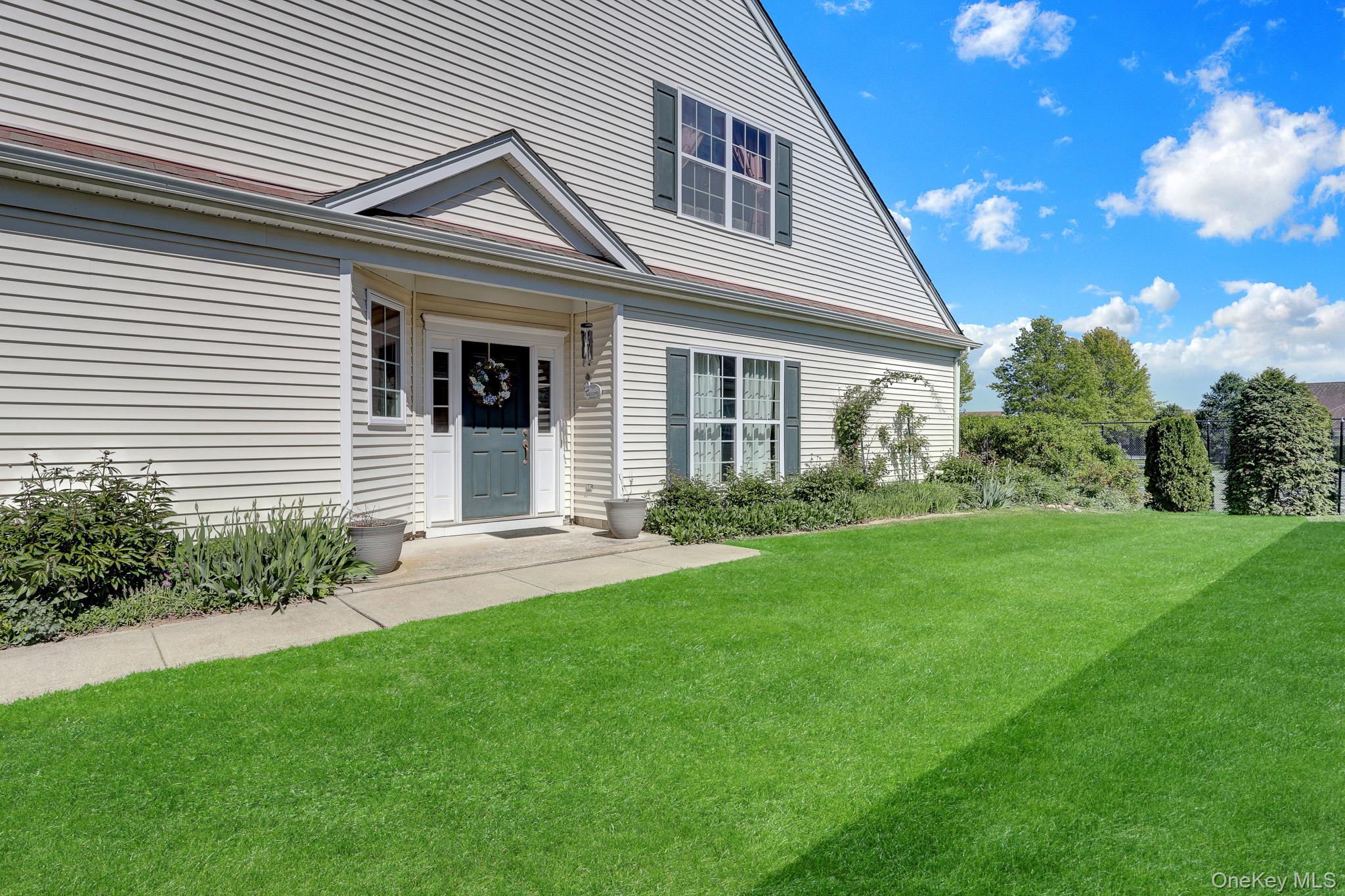 10 Louden Loop Property Photo 3