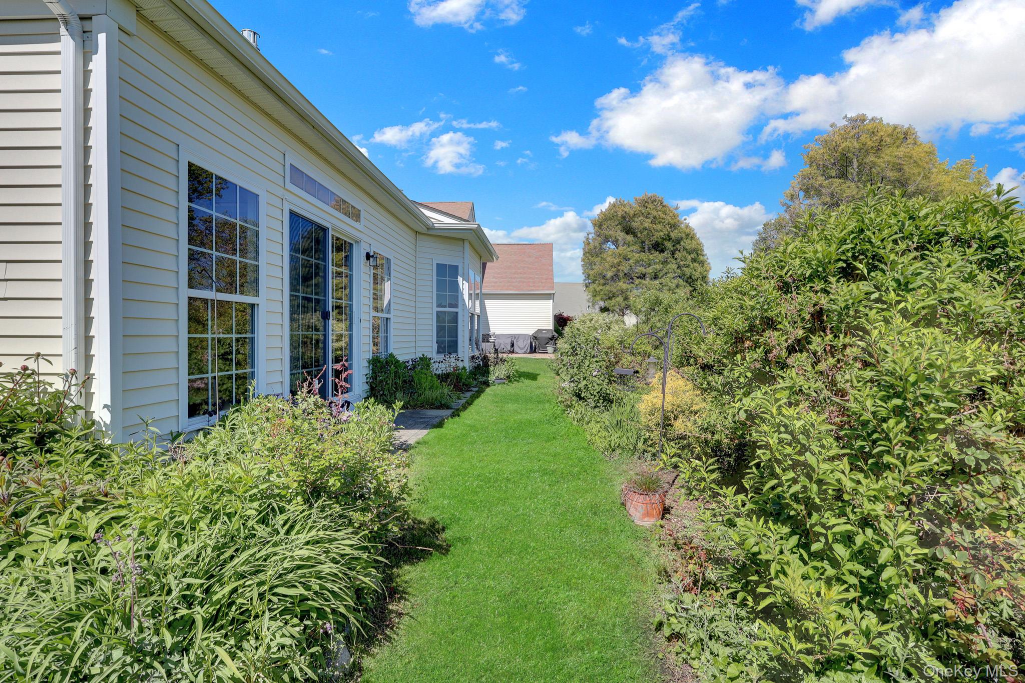 10 Louden Loop Property Photo 25