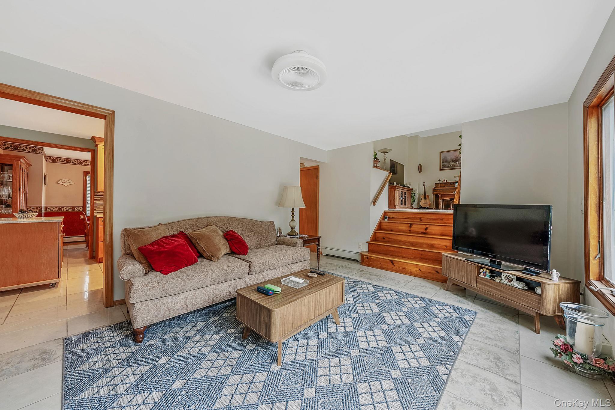 28 Manchester Boulevard Property Photo 5