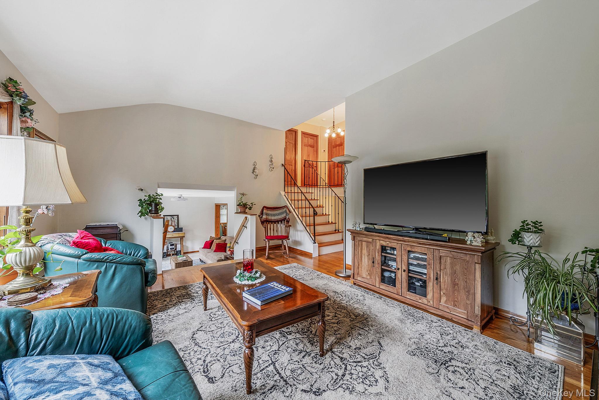28 Manchester Boulevard Property Photo 14