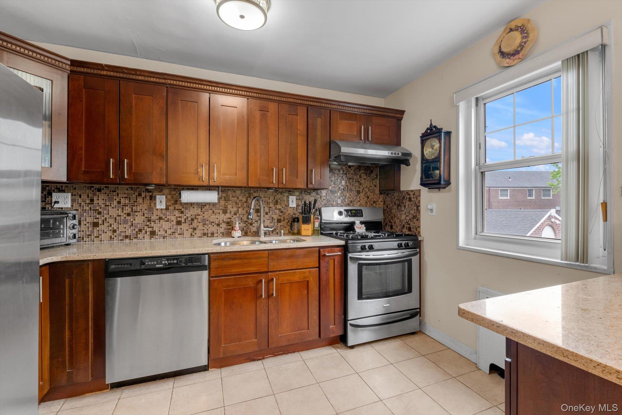 255-14 61st Avenue #3-911 Property Photo 3