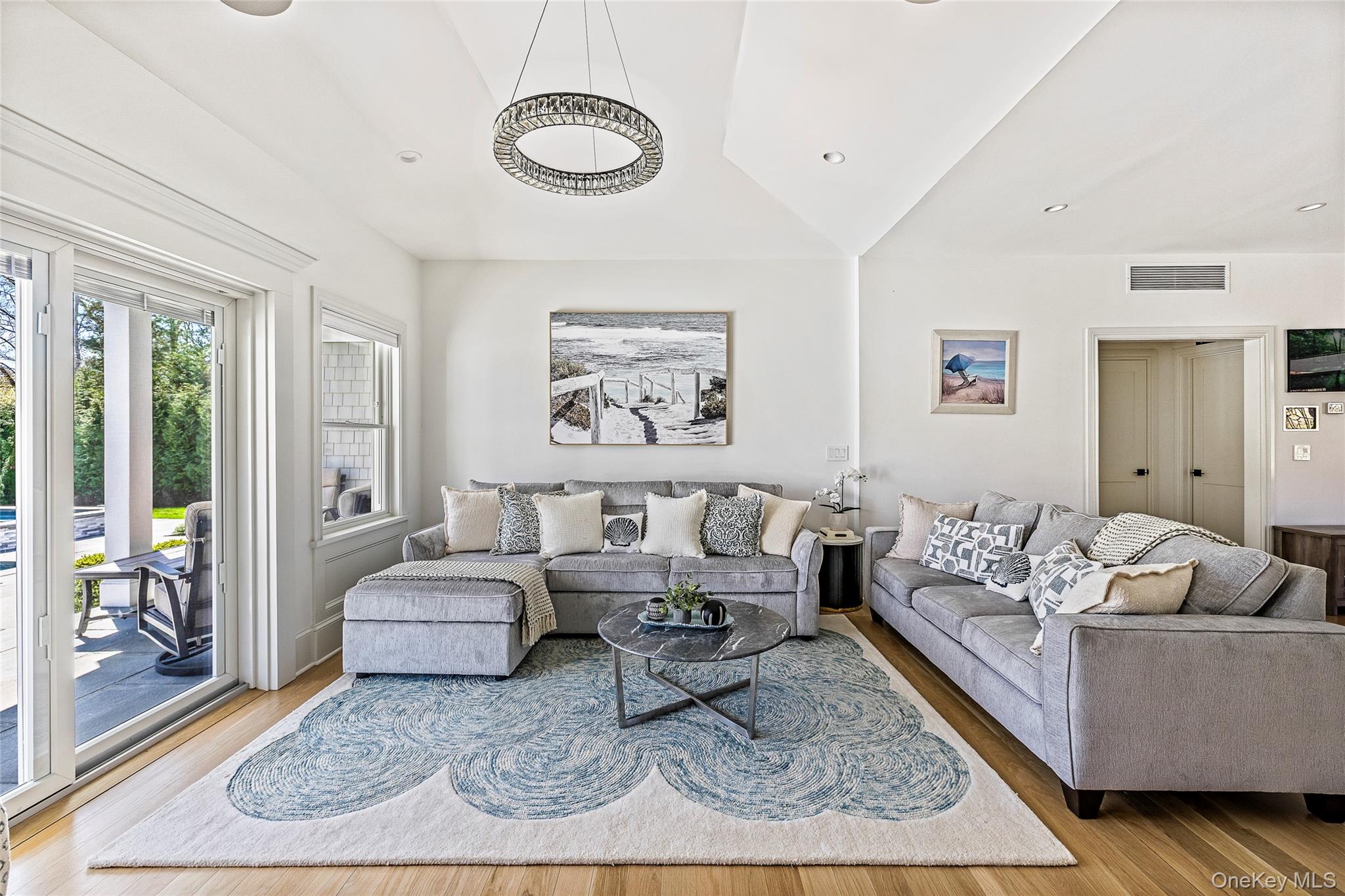 9 Jennifers Path Property Photo 4