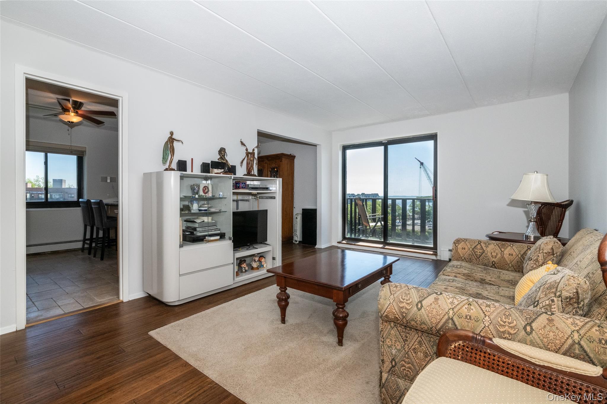 666 Pelham Road 7b Property Photo 15