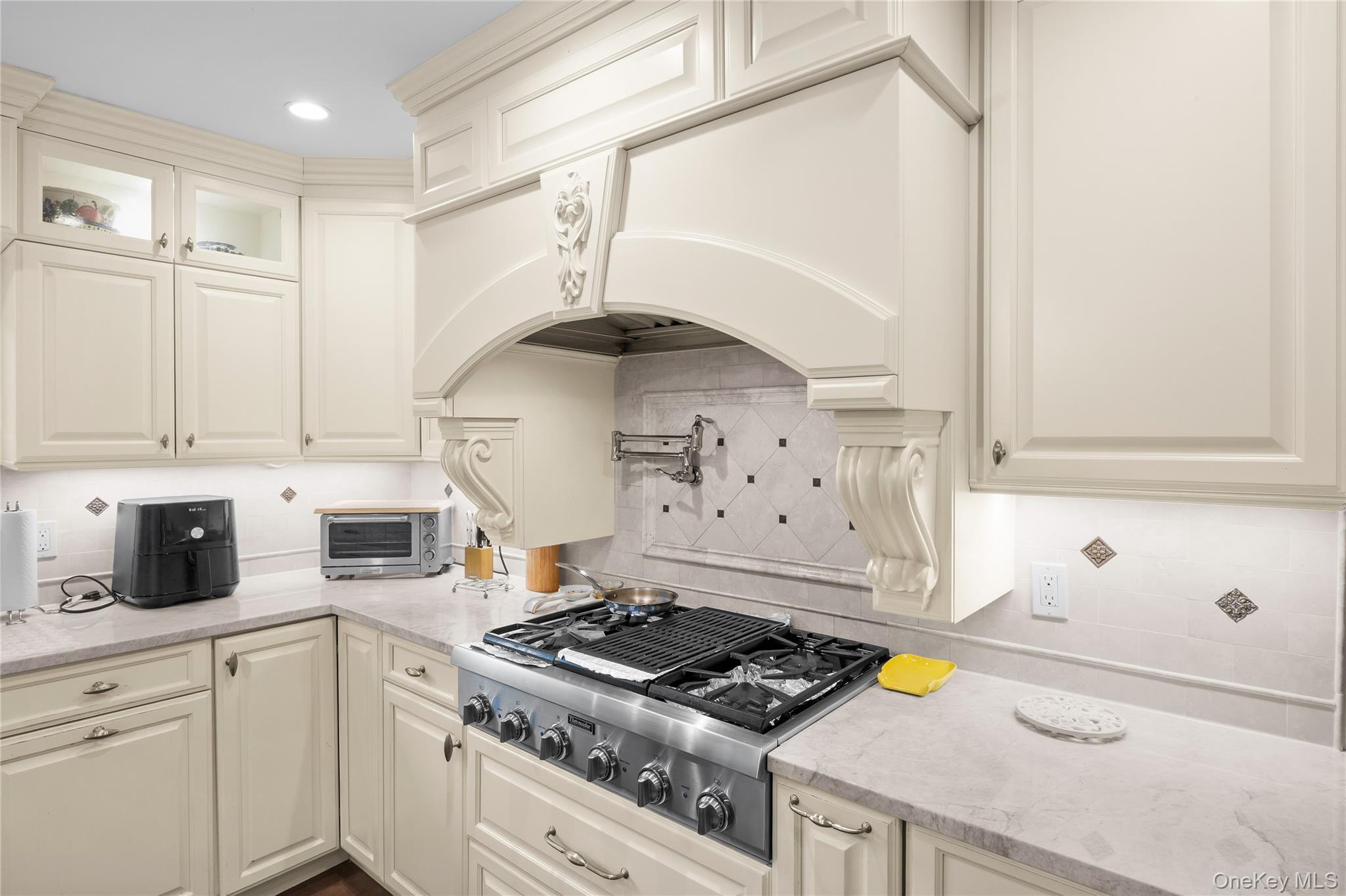 16 Cabriolet Lane Property Photo 15